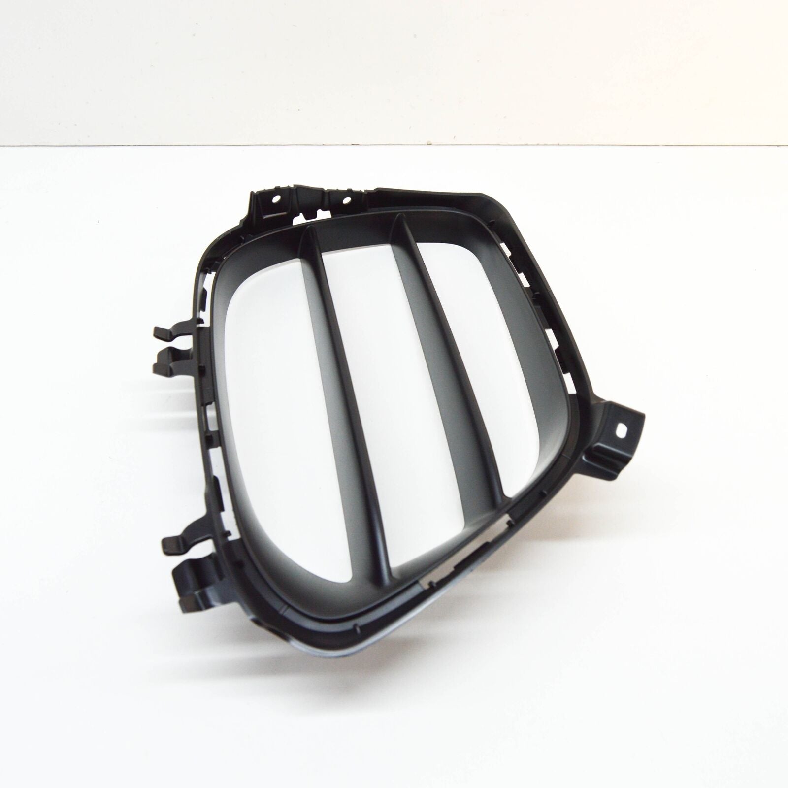 NEW MERCEDES-BENZ E W213 FRONT BUMPER LEFT LOWER GRILLE A2138858900 ORIGINAL