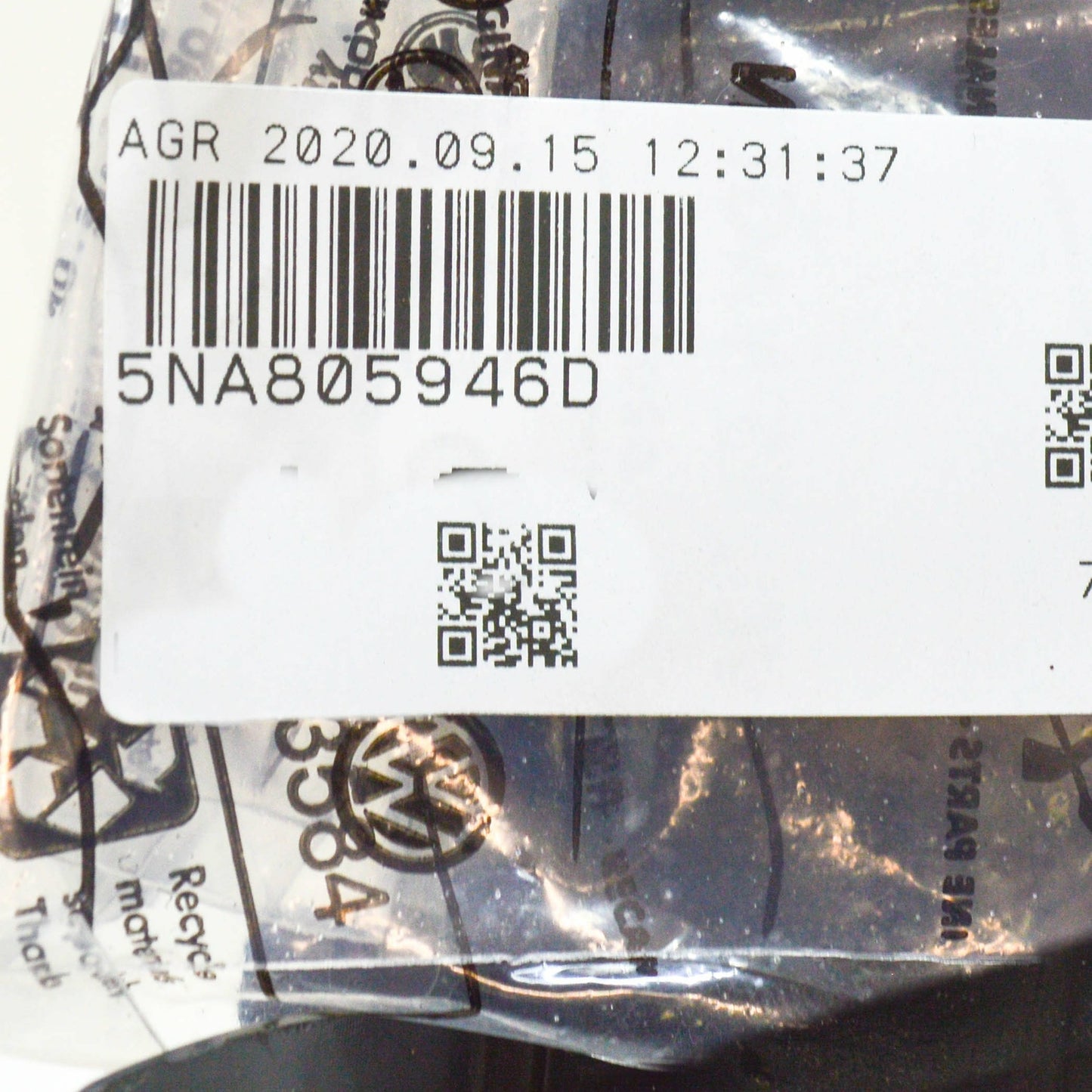 NEW VOLKSWAGEN TIGUAN AD MK2 FRONT RIGHT FENDER LINER SPOILER 5NA805946D