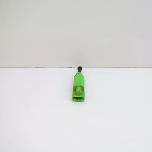 NEW VOLKSWAGEN TOUAREG 7L CLUTCH PEDAL SWITCH 1H0927189E