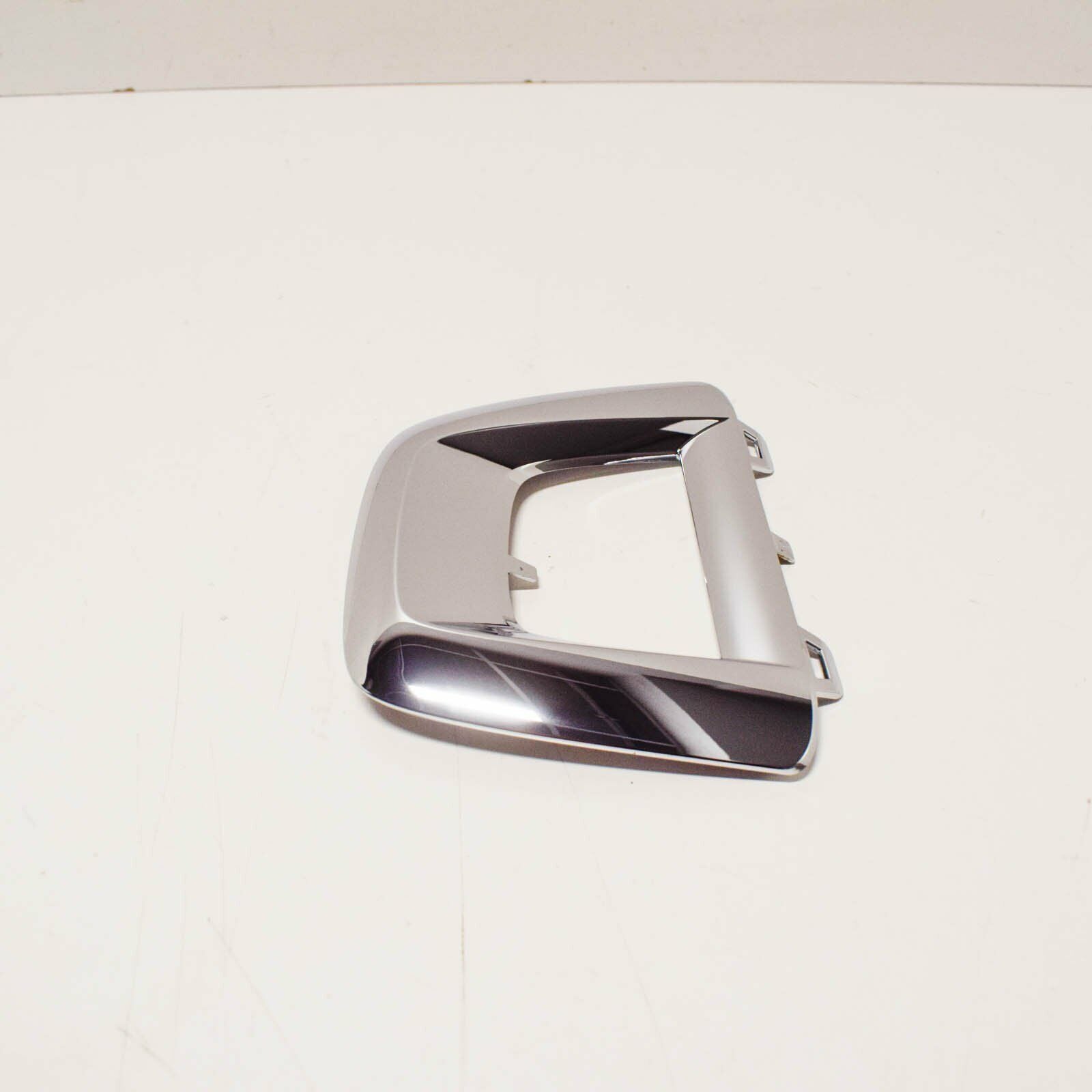 NEW MERCEDES-BENZ GLC X253 LEFT LOWER CHROME GRILL TRIM A2538856100 2018