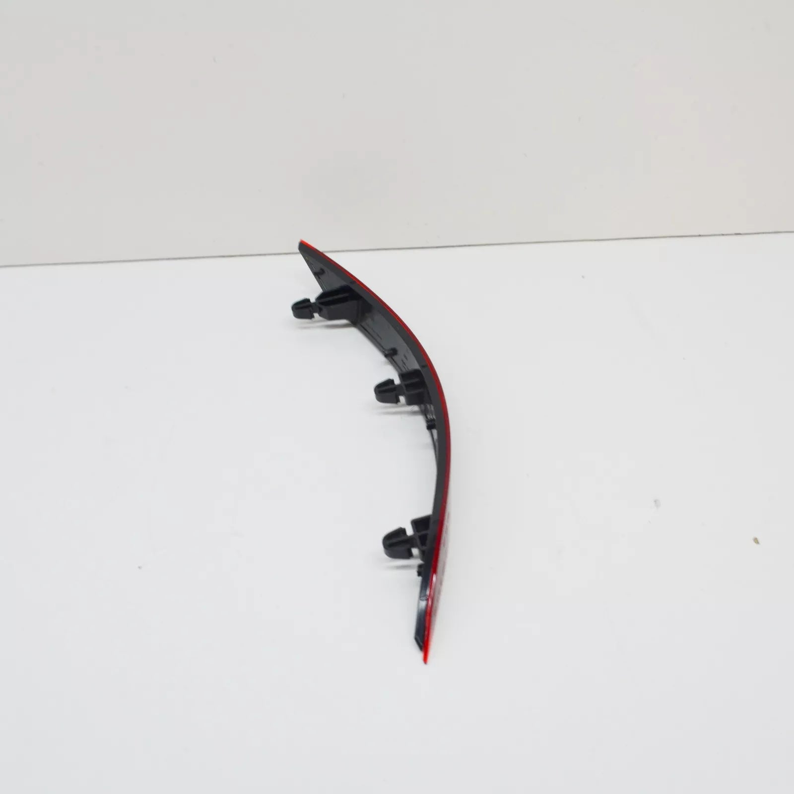 NEW VOLKSWAGEN GOLF MK7 REAR BUMPER LEFT SIDE REFLECTOR 5G9945105B