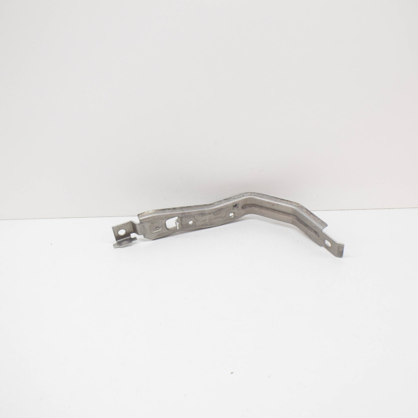 NEW AUDI TT FV 8S RIGHT RADIATOR SUPPORT OUTER BRACKET 8S0959116A ORIGINAL