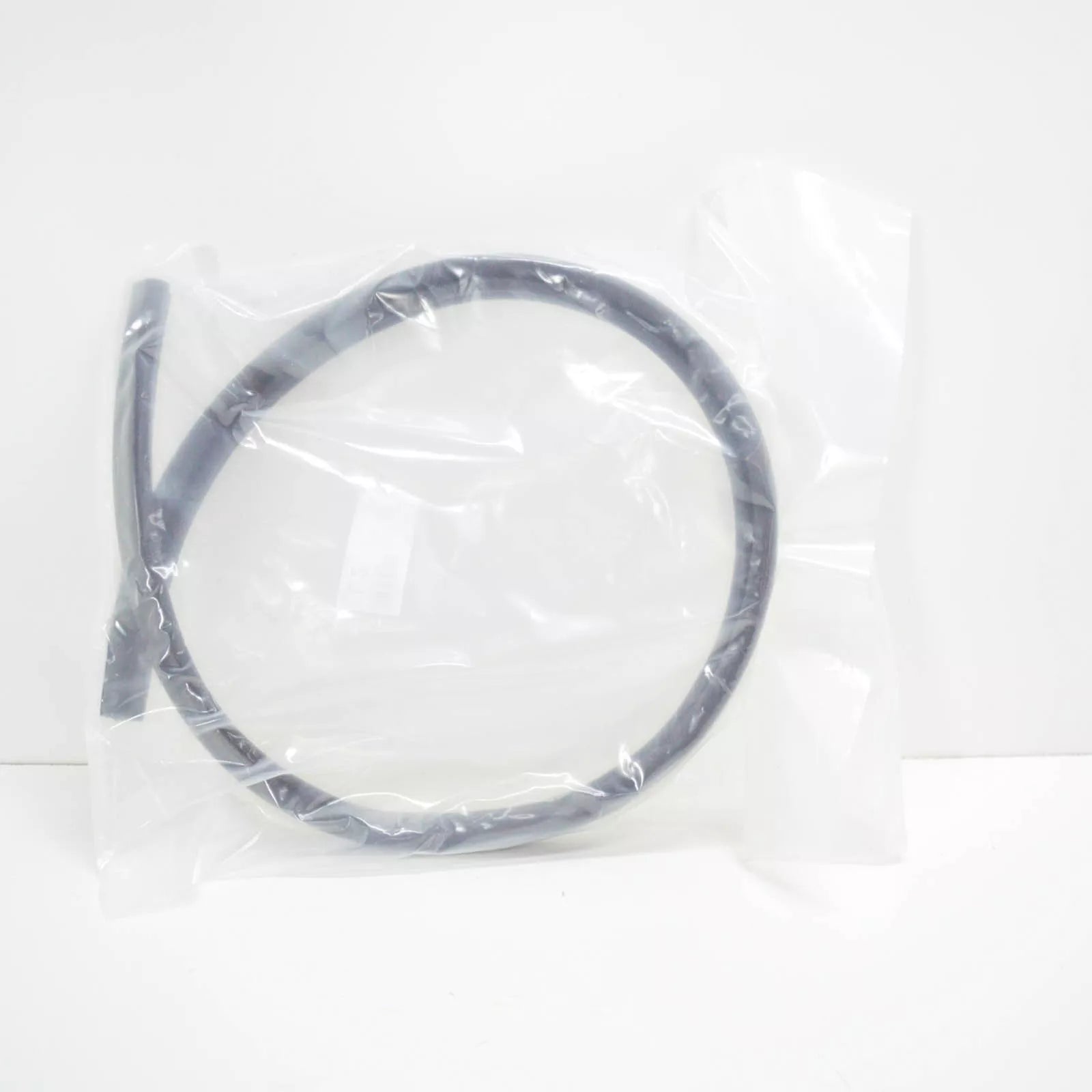 NEW AUDI A3 8P BONNET WATER BOX RUBBER SEAL 8P0823723B ORIGINAL