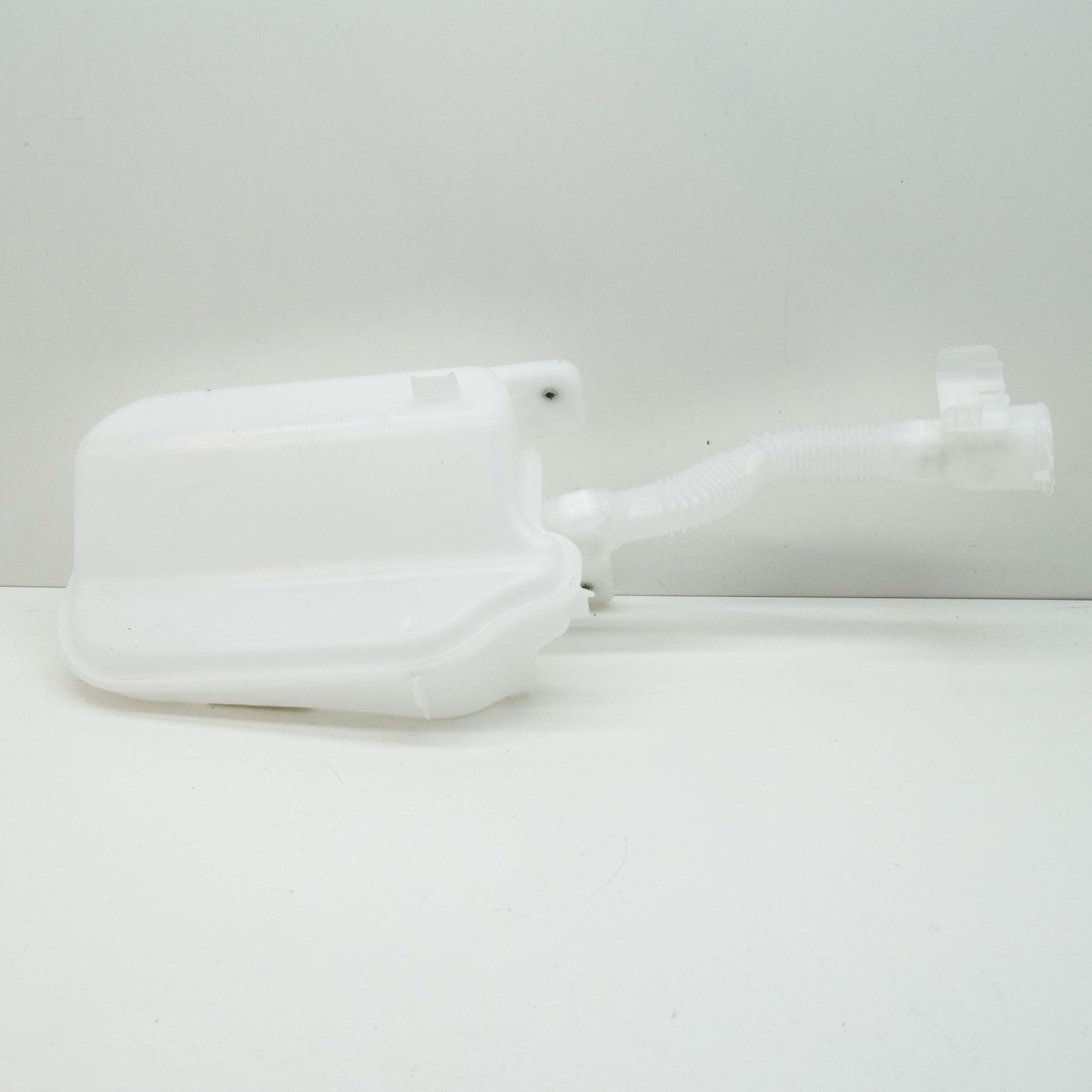 new volkswagen t-roc a11 window washer reservoir tank 2ga955453d original