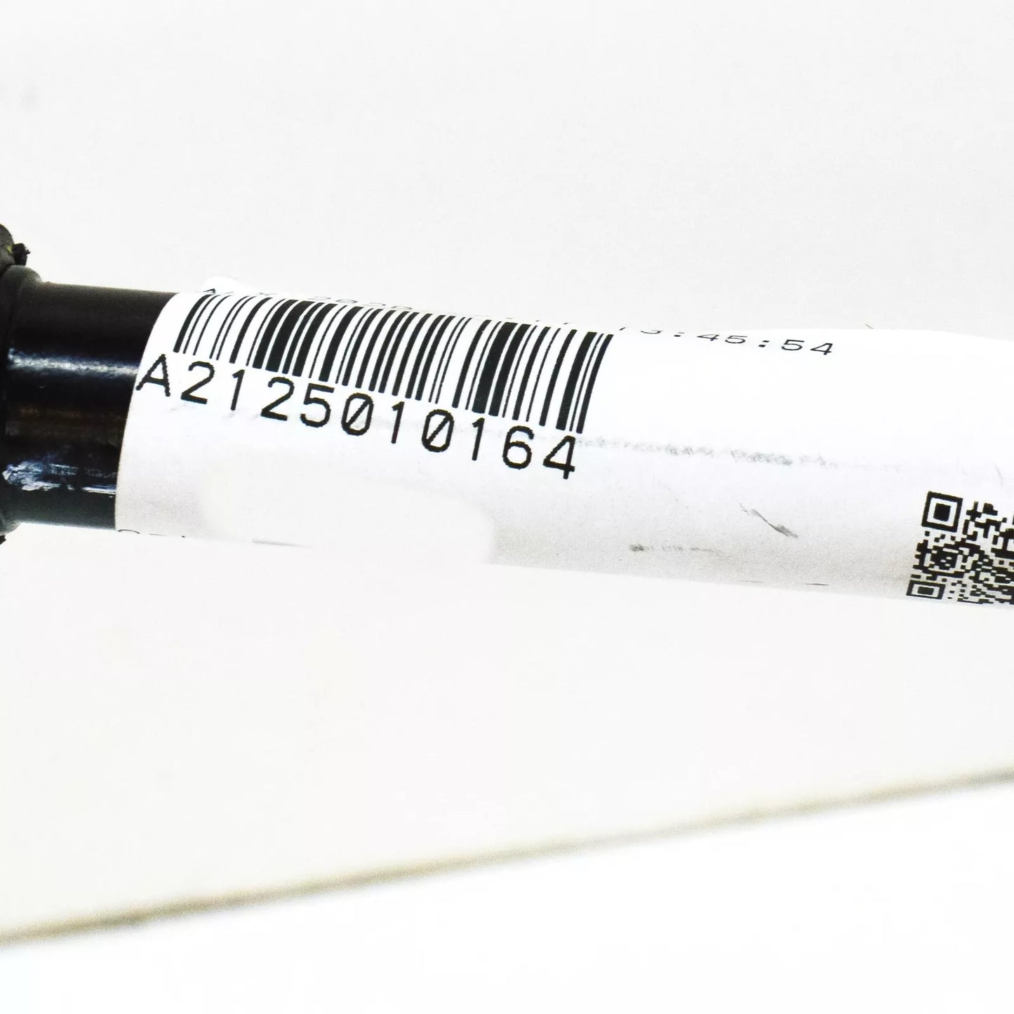 NEW MERCEDES-BENZ CLS C218 COOLANT HOSE A2125010164 ORIGINAL