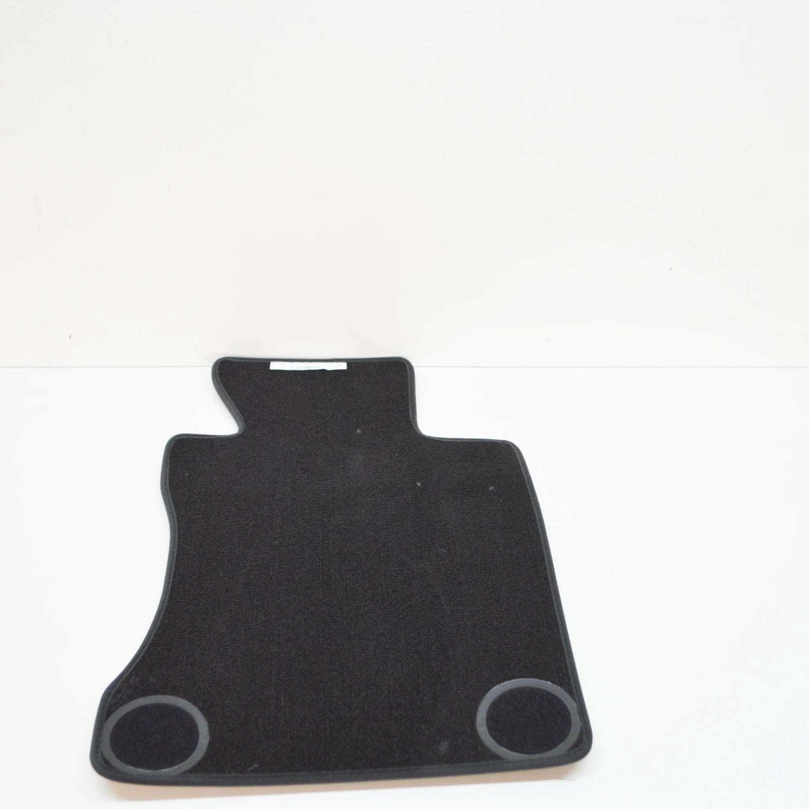 NEW BMW 5 E60 FRONT LEFT FLOOR MAT 51479117175 9117175 ORIGINAL