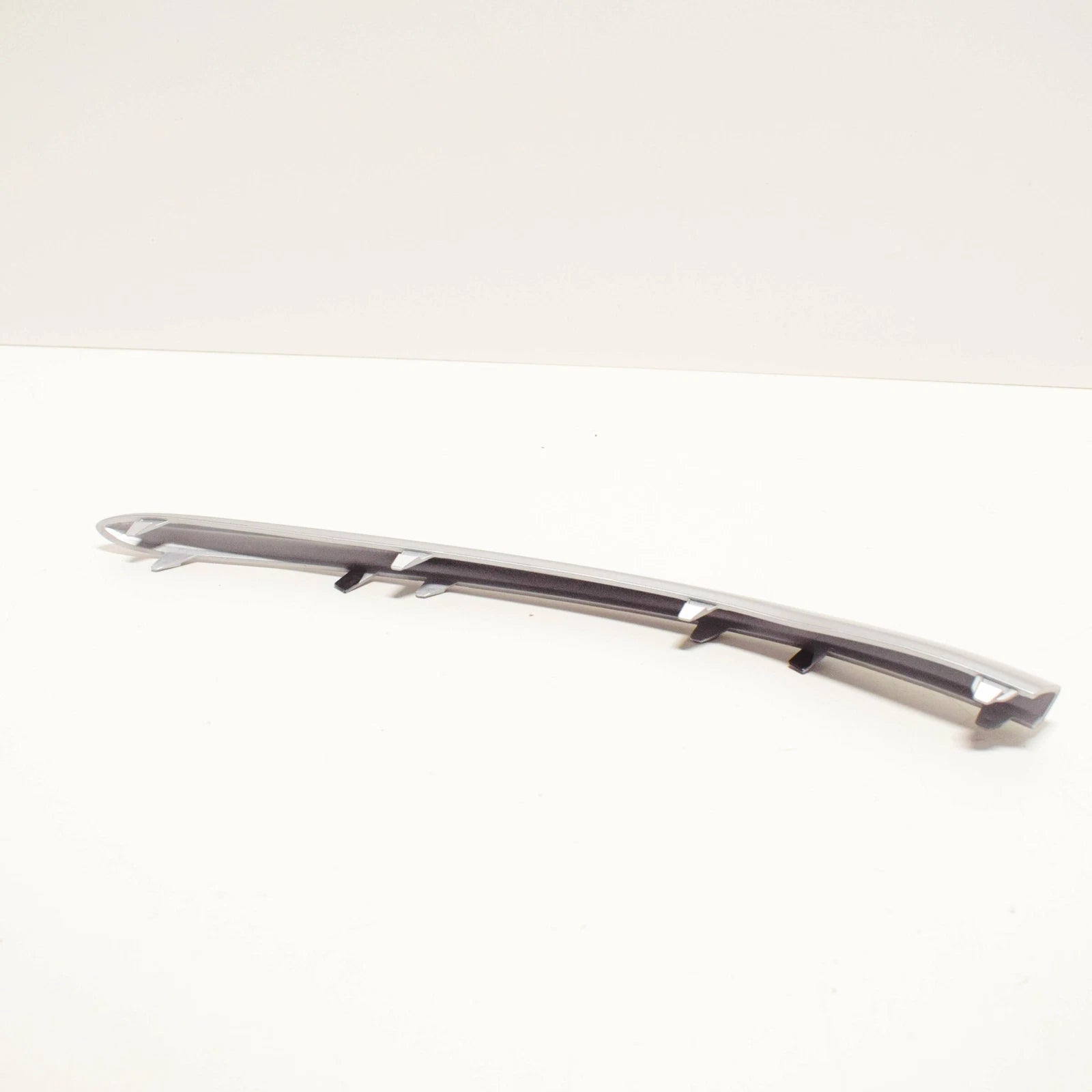 NEW MB GLC C253 AMG FRONT BUMPER LEFT MOULDING TRIM A2538853102 ORIGINAL