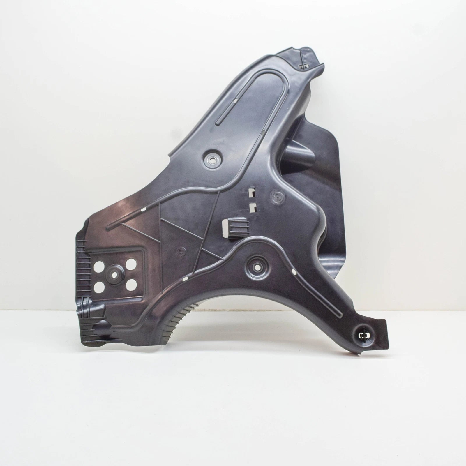 NEW MB VITO W447 REAR TO LEFT WHEEL ARCH SPLASH GUARD A44788903009051 ORIGINAL