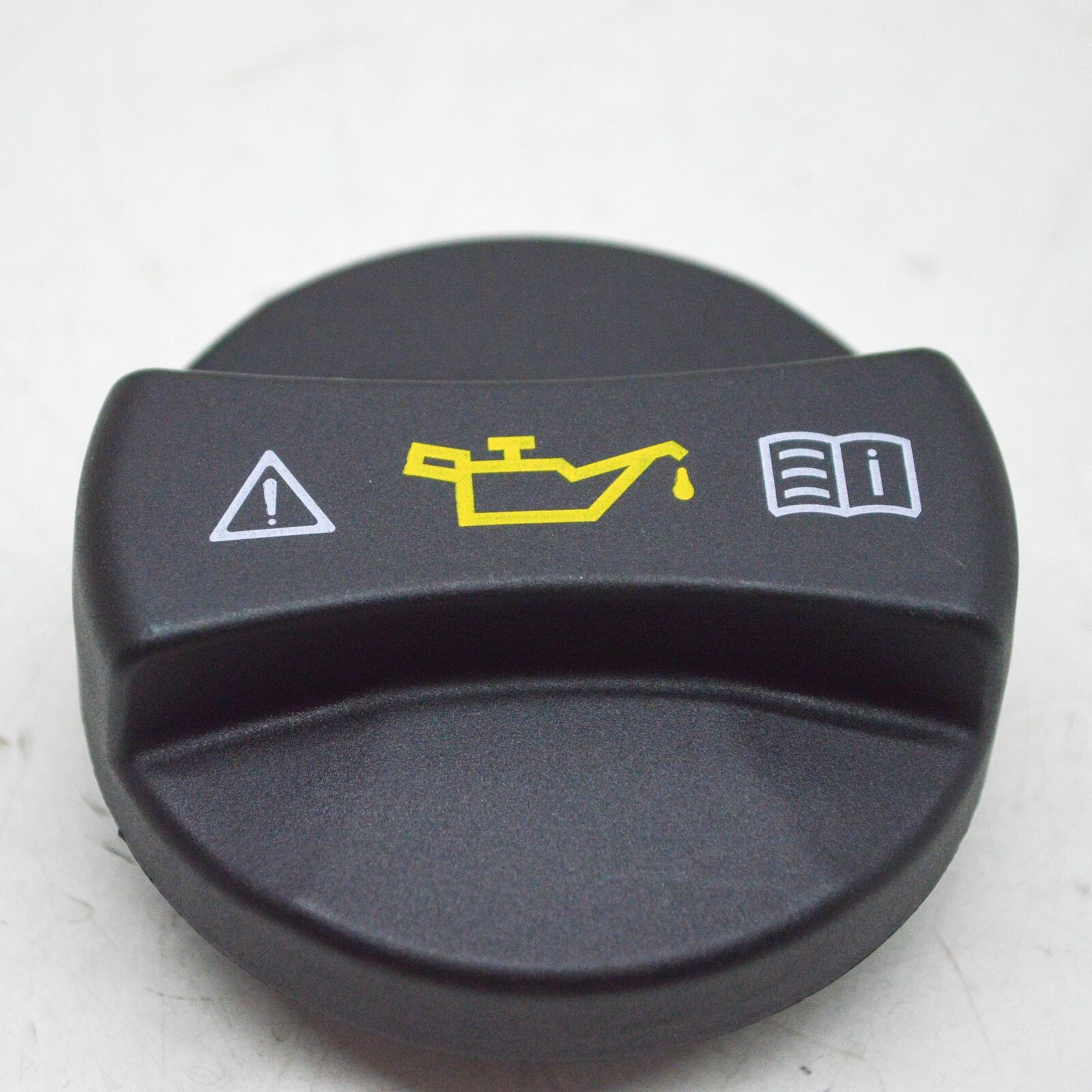 NEW MERCEDES-BENZ S W116 OIL FILLER CAP A0000101485 ORIGINAL