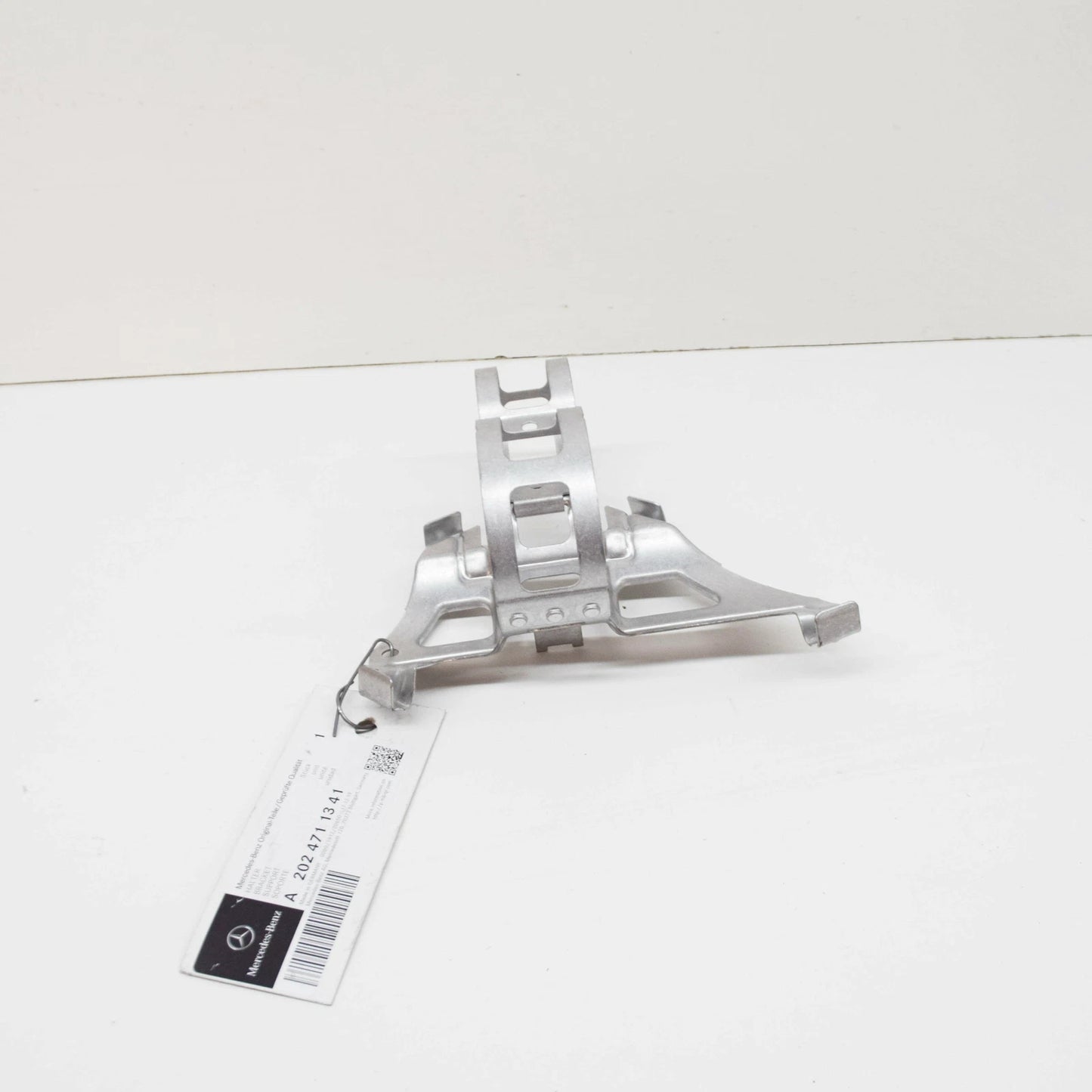 NEW MERCEDES-BENZ E W210 FUEL PUMP SYSTEM BRACKET A2024711341 ORIGINAL