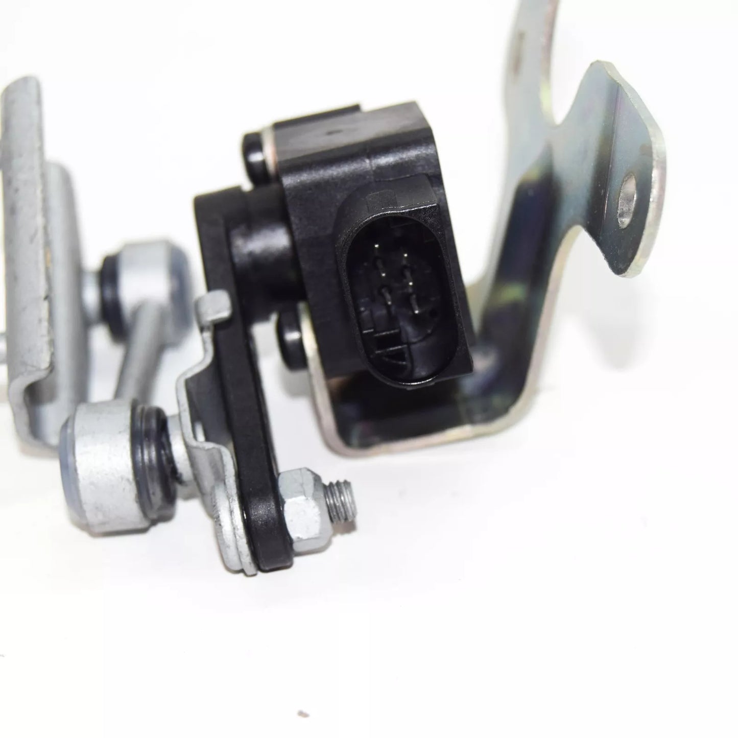 NEW MERCEDES-BENZ E C207 REAR RIGHT TURNING ANGLE SENSOR A2075400817 ORIGINAL