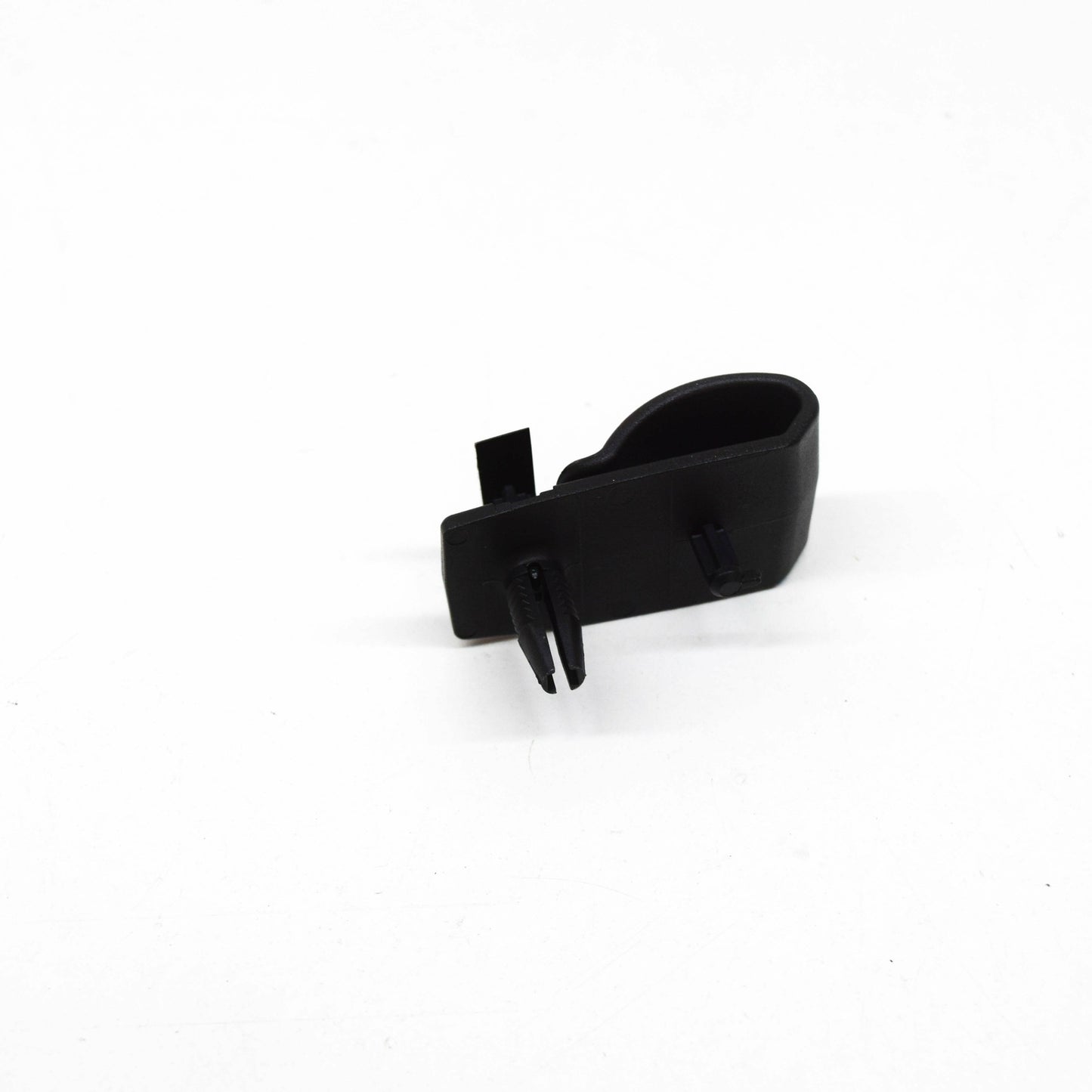 new mercedes-benz c w204 luggage compartment bracket clip a2046930014 original