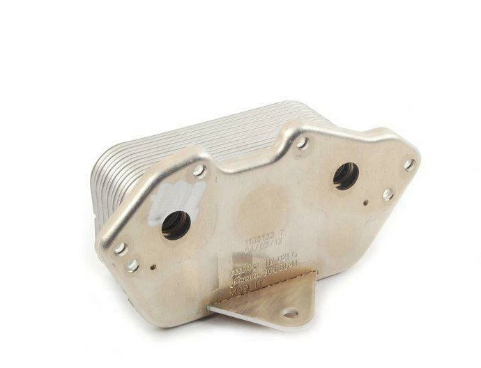 NEW AUDI Q5 8R OIL COOLER 06E117021L ORIGINAL
