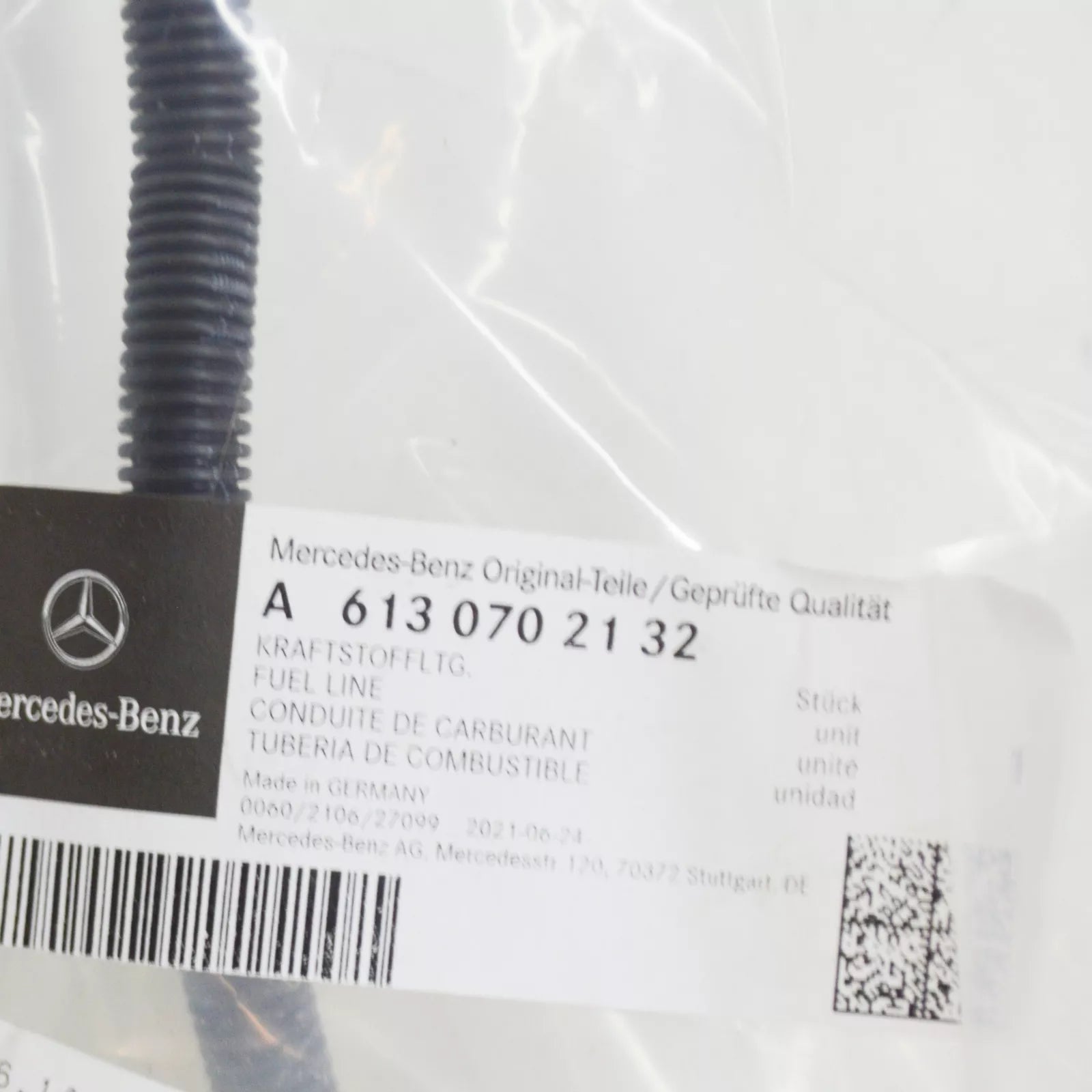 NEW MERCEDES-BENZ E W210 FUEL PIPE A6130702132