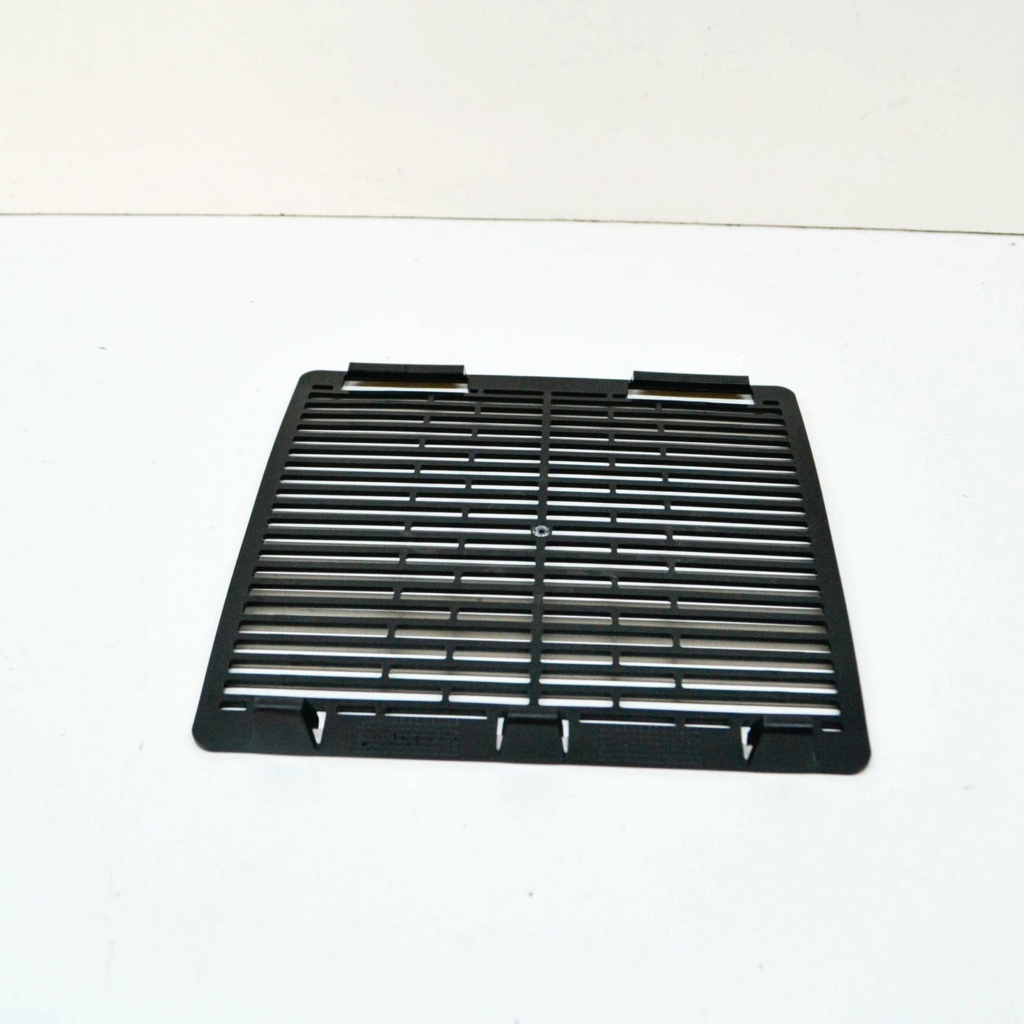 NEW AUDI A3 CABRIO 8V AUXILIARY RADIATOR LEFT PROTECT GRILLE 5Q0121557A