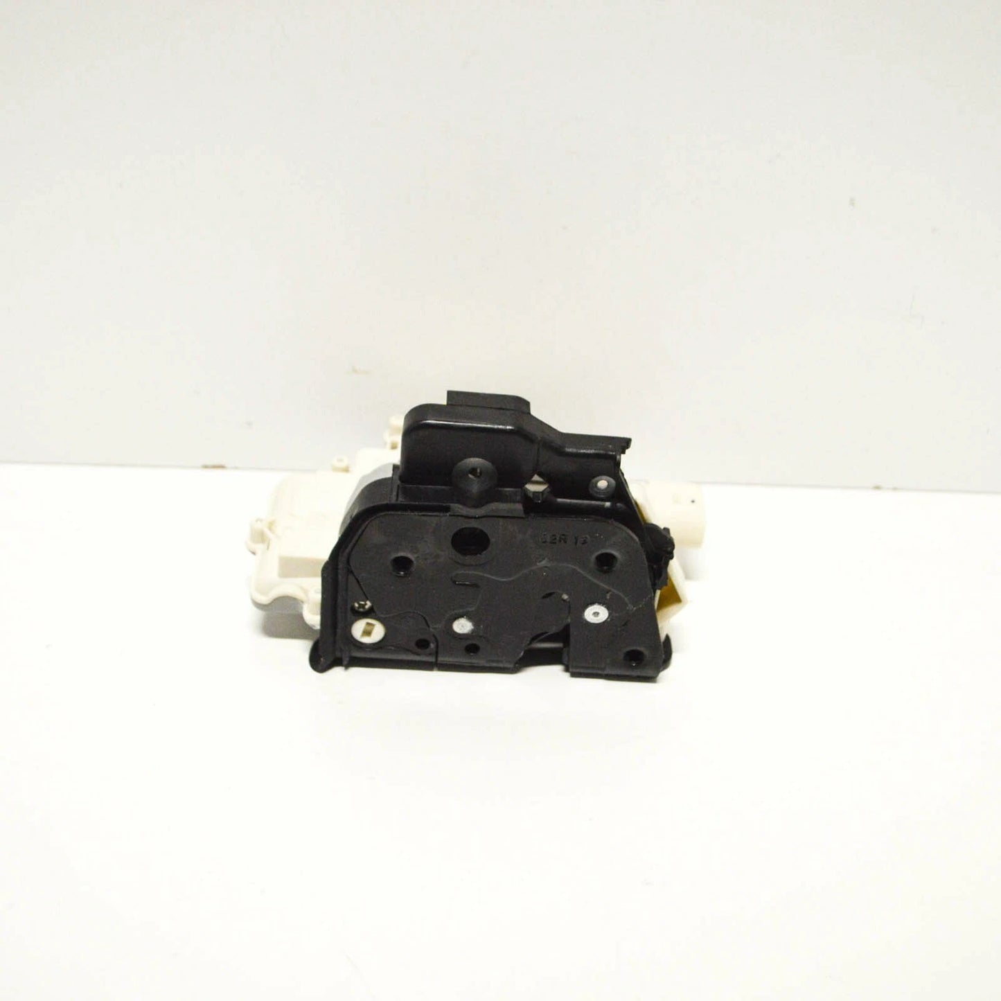 NEW AUDI A6 C6 FRONT RIGHT DOOR LOCK LHD 4F1837016A ORIGINAL