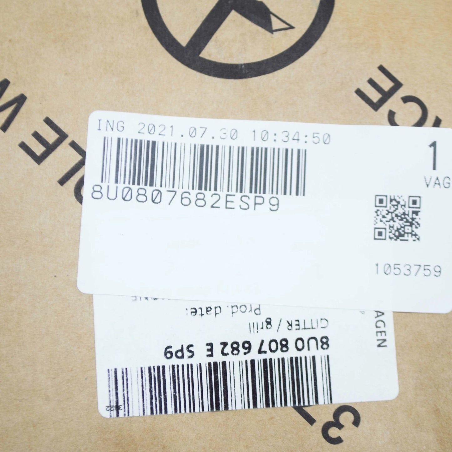 NEW AUDI Q3 8U FRONT BUMPER RIGHT FOG LIGHT GRILLE 8U0807682ESP9