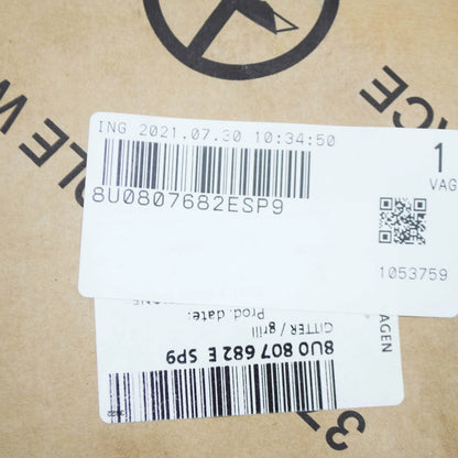 NEW AUDI Q3 8U FRONT BUMPER RIGHT FOG LIGHT GRILLE 8U0807682ESP9