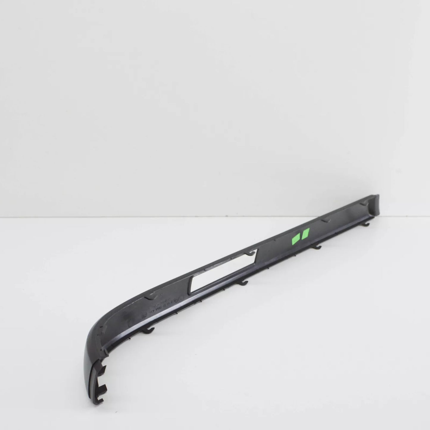 NEW BMW 5 E34 REAR BUMPER RIGHT RUBBER STRIP 51121944434 ORIGINAL