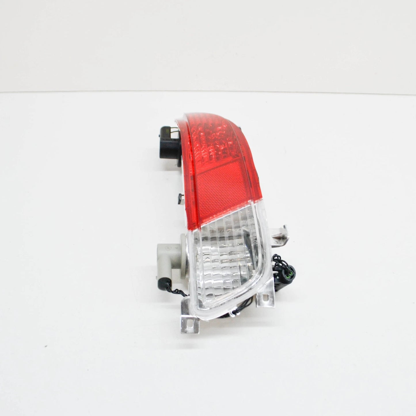 NEW BMW 6 CONVERTIBLE E64 REAR BUMPER LEFT TAIL LIGHT 63217165815 ORIGINAL