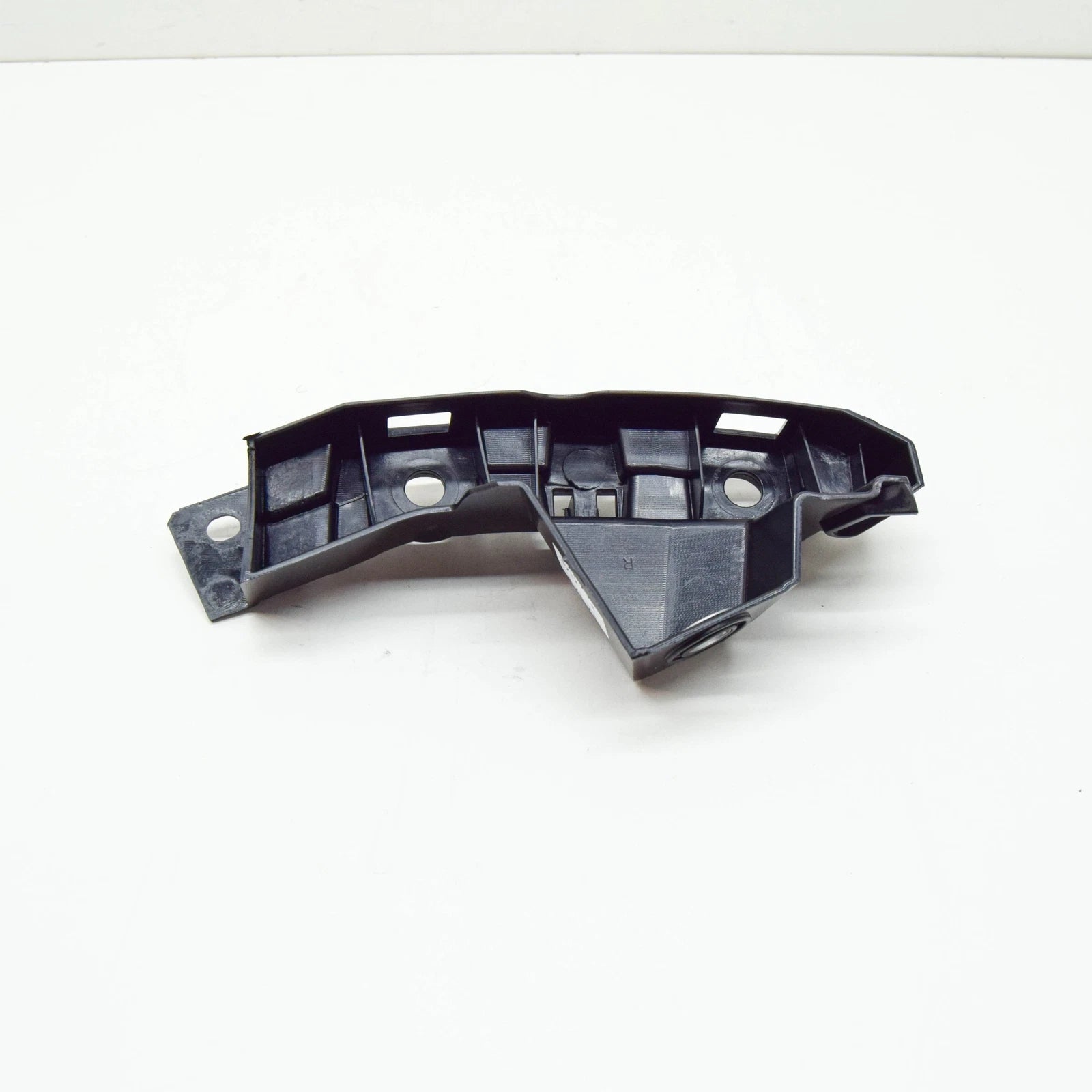 NEW VOLKSWAGEN ATLAS CA1 FRONT RIGHT BUMPER BRACKET 3CM807050 ORIGINAL