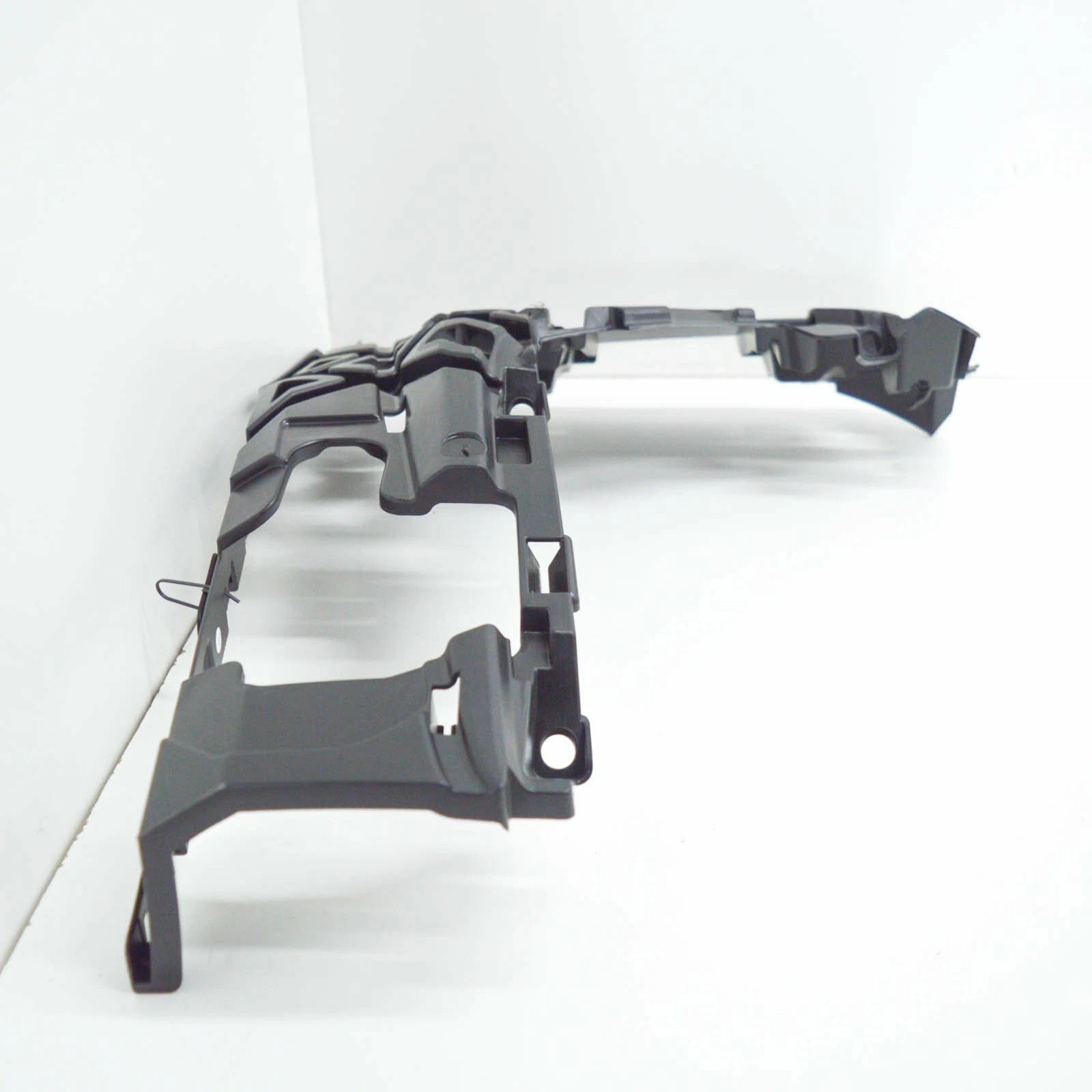 NEW VOLKSWAGEN GOLF R MK7 FRONT LEFT BUMPER BRACKET 5G0807723L