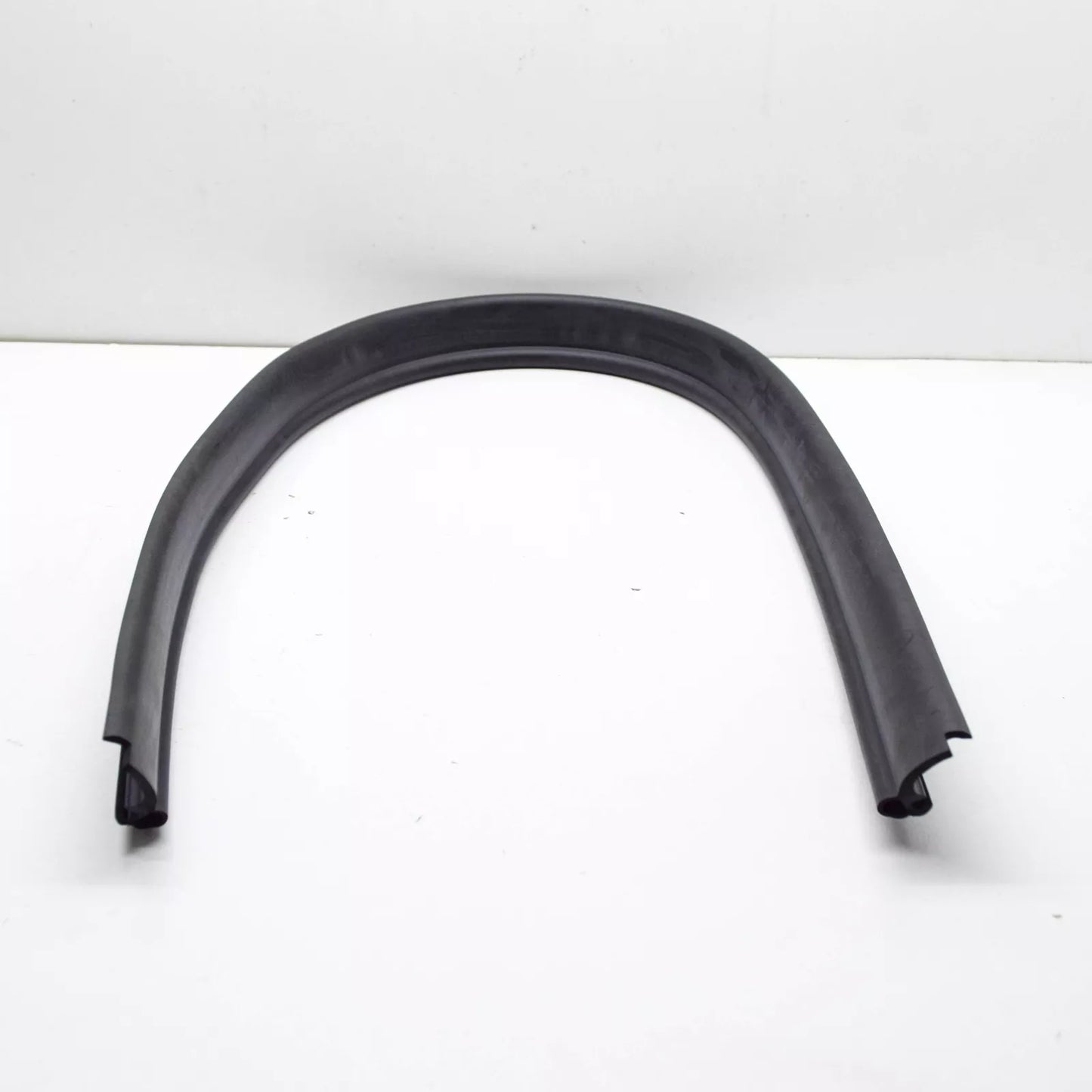 NEW BMW 2 F45 FRONT ENGINE HOOD SEALING 51767300515 7300515 ORIGINAL