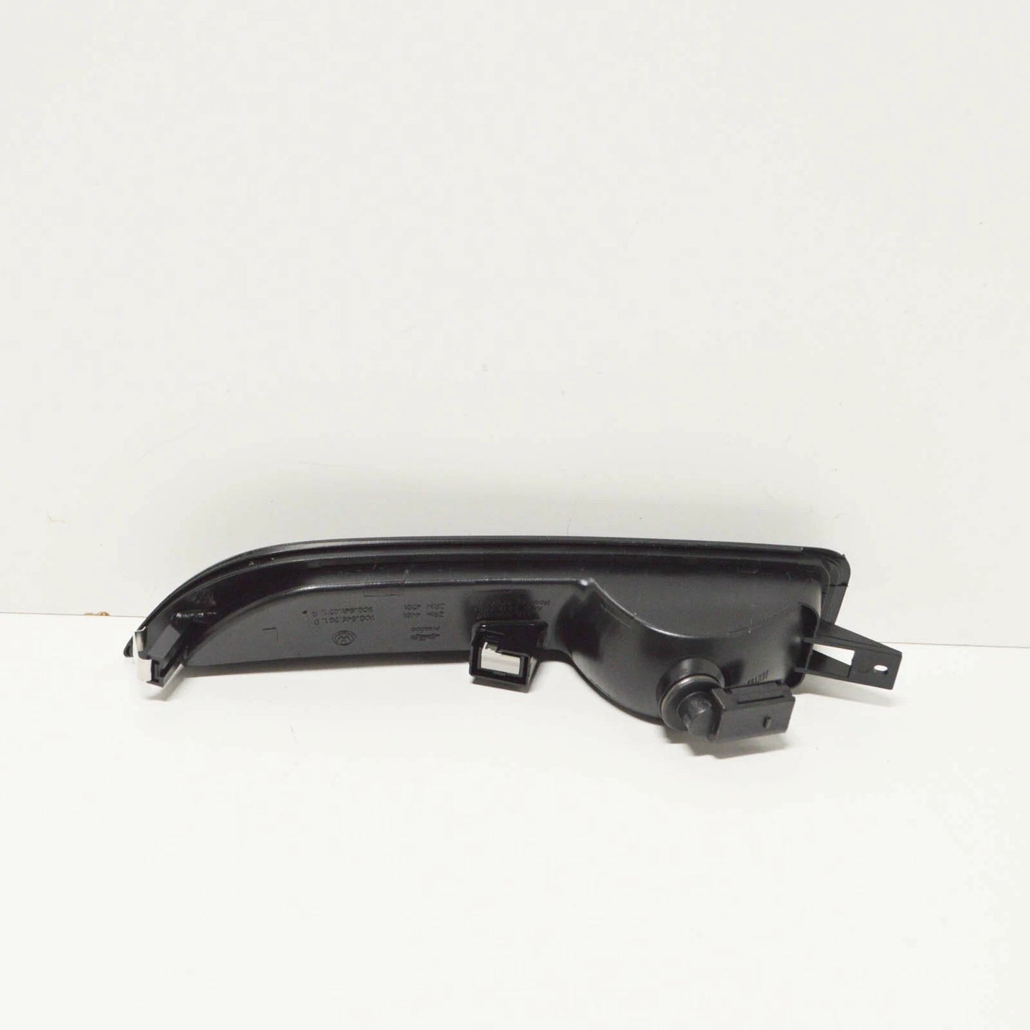 NEW VW BEETLE REAR BUMPER LEFT SIDE REVERSE LIGHT 1C0941071G