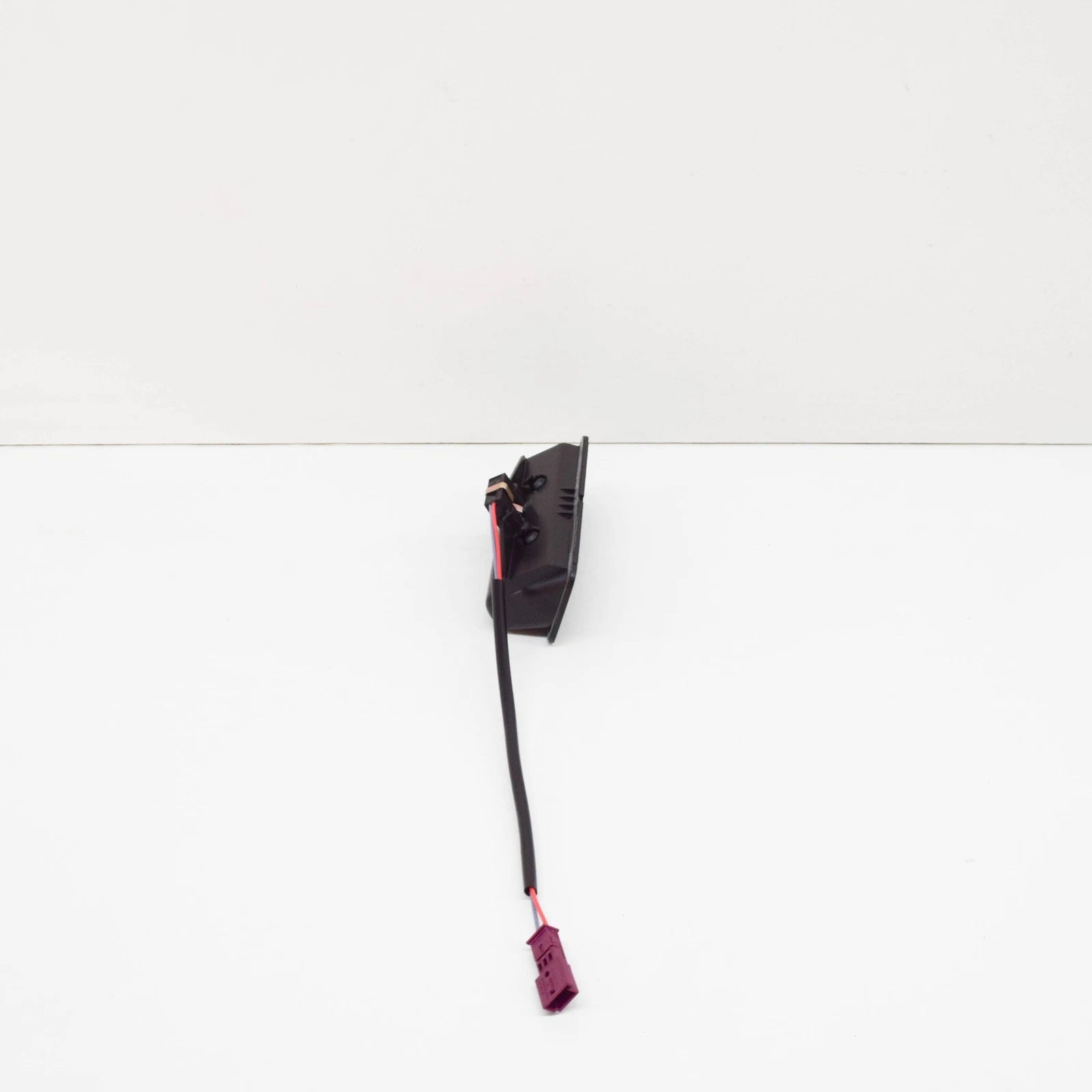 NEW BMW 5 E60 REAR TRUNK LID RELEASE HANDLE 51248168035 8168035 2007 ORIGINAL