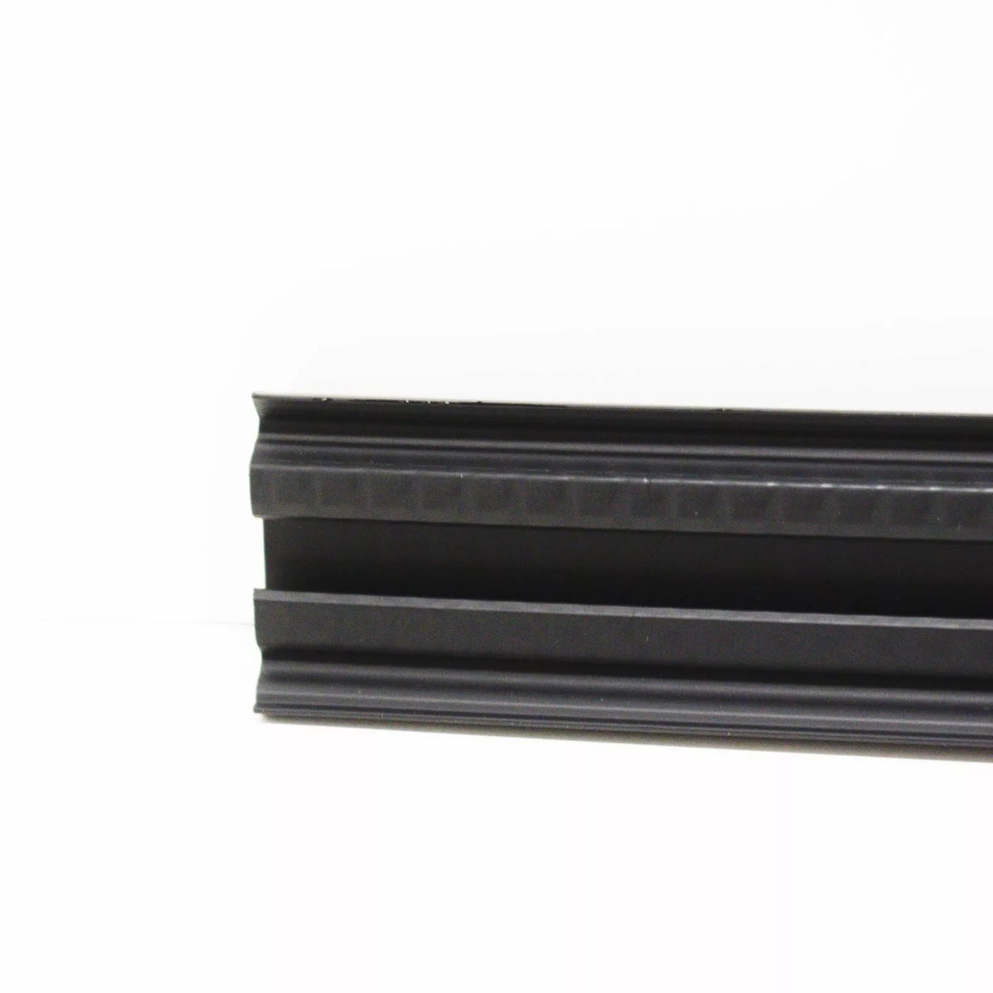 NEW BMW 5 E28 FRONT BUMPER RIGHT RUBBER STRIP 51111868102 1868102 ORIGINAL