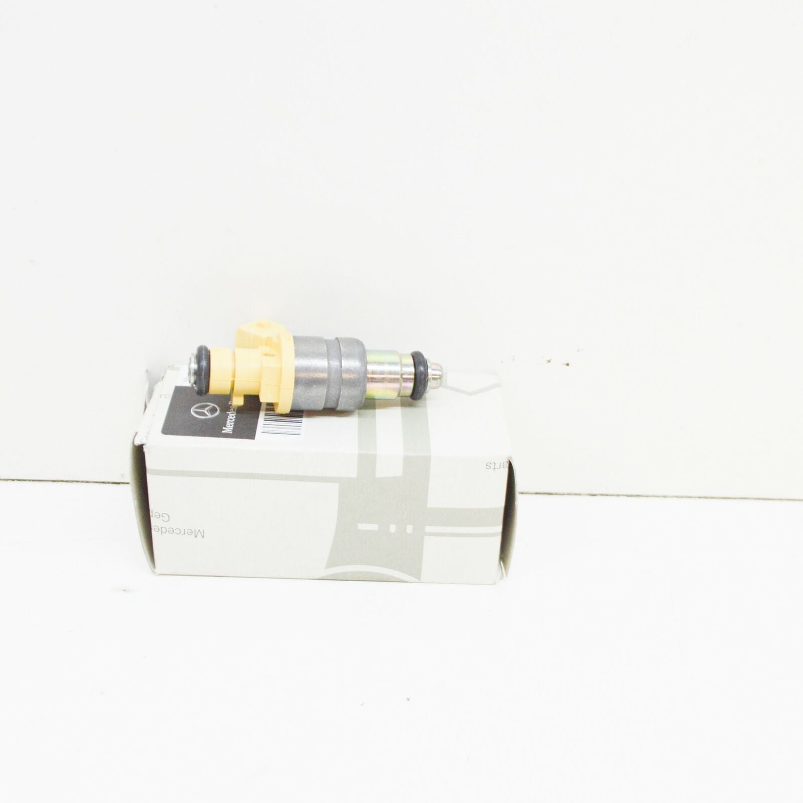 NEW MERCEDES-BENZ SL R129 INJECTION NOZZLE A0000788323 ORIGINAL