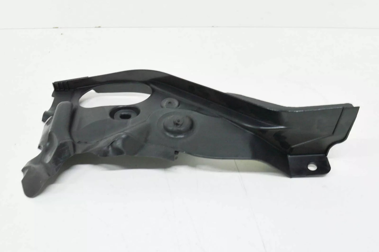 NEW BMW 2 GRAN TOURER F46 ENGINE HOOD LEFT SEAL MOUNT 51767300519 ORIGINAL