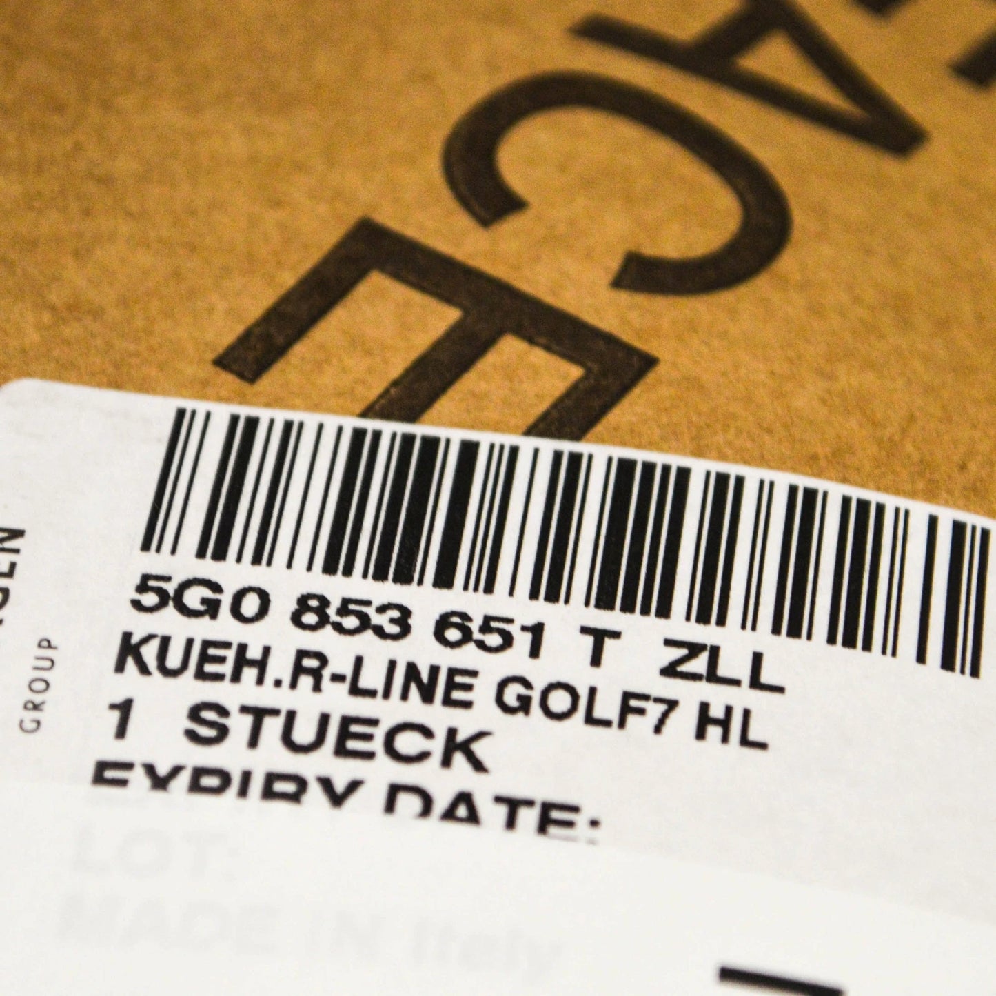 NEW VW GOLF MK7 R-LINE FRONT UPPER CENTER GRILL BLACK 5G0853651TZLL ORIGINAL