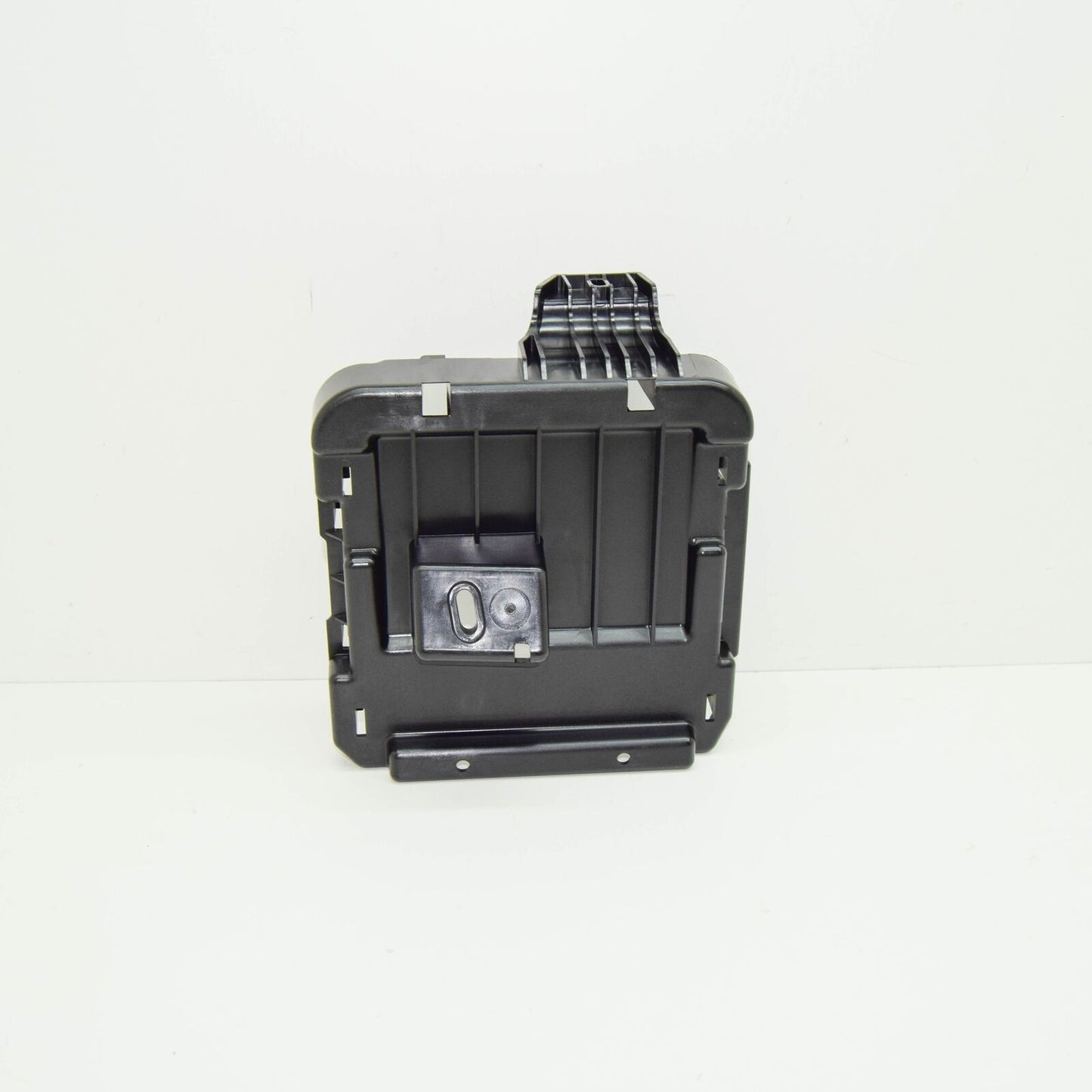 NEW MB SPRINTER W907 ENGINE CONTROL UNIT RETAINING PLATE A9075461800 ORIGINAL