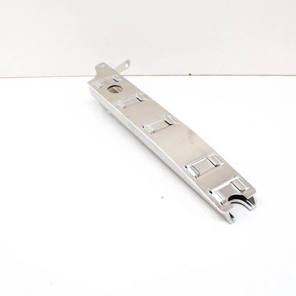 NEW BMW 1 F40 RIGHT LOWER RADIATOR SUPPORT AIR DUCT BRACKET 51747462144 ORIGINAL