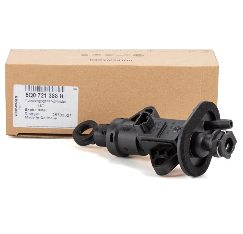 NEW VOLKSWAGEN TRANSPORTER T6 CLUTCH MASTER CYLINDER 5Q0721388H ORIGINAL