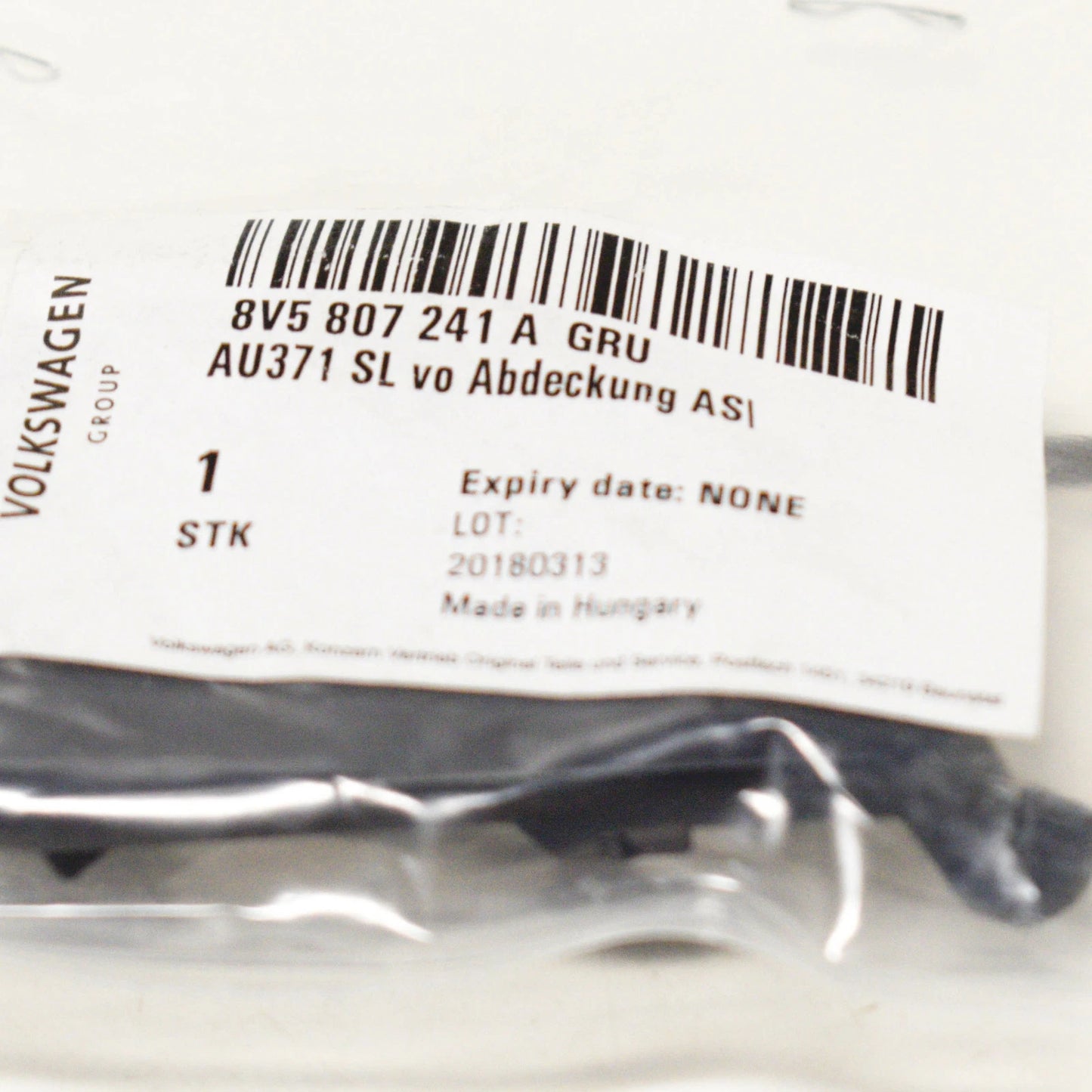 NEW AUDI A3 8V FRONT BUMPER TOW HOOK EYE CAP COVER 8V5807241AGRU