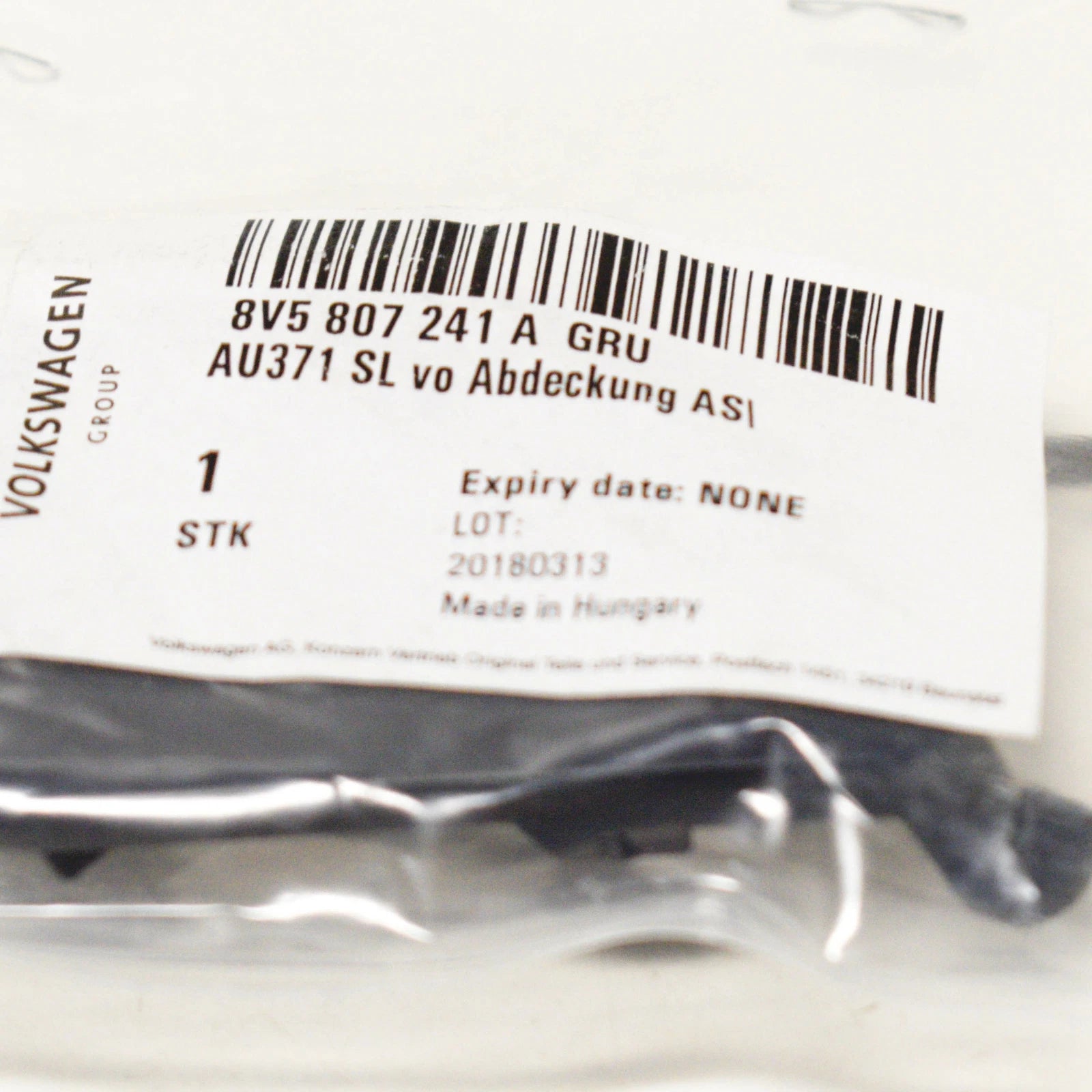 NEW AUDI A3 8V FRONT BUMPER TOW HOOK EYE CAP COVER 8V5807241AGRU