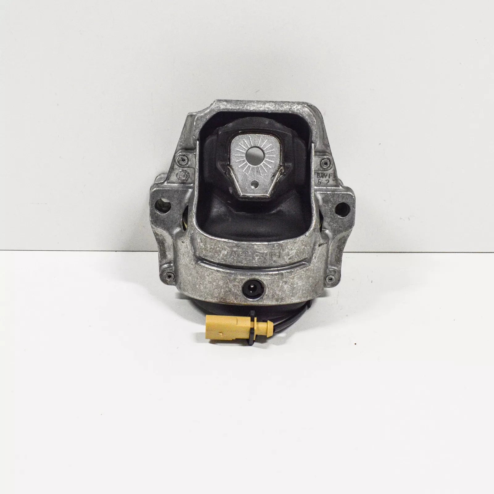 NEW AUDI Q5 8R LEFT ENGINE MOUNT 8R0199381C 2.0 PETROL ORIGINAL