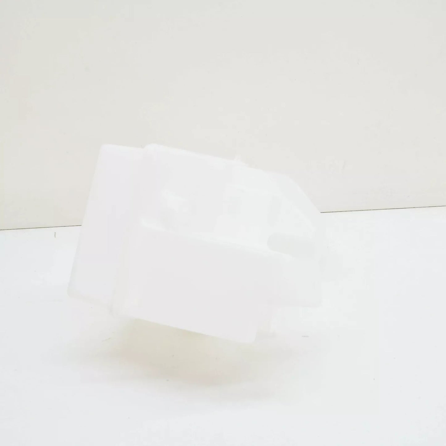 NEW VOLKSWAGEN TP T5 WINDSHIELD WASHER RESERVOIR FLUID TANK 7H0955453T