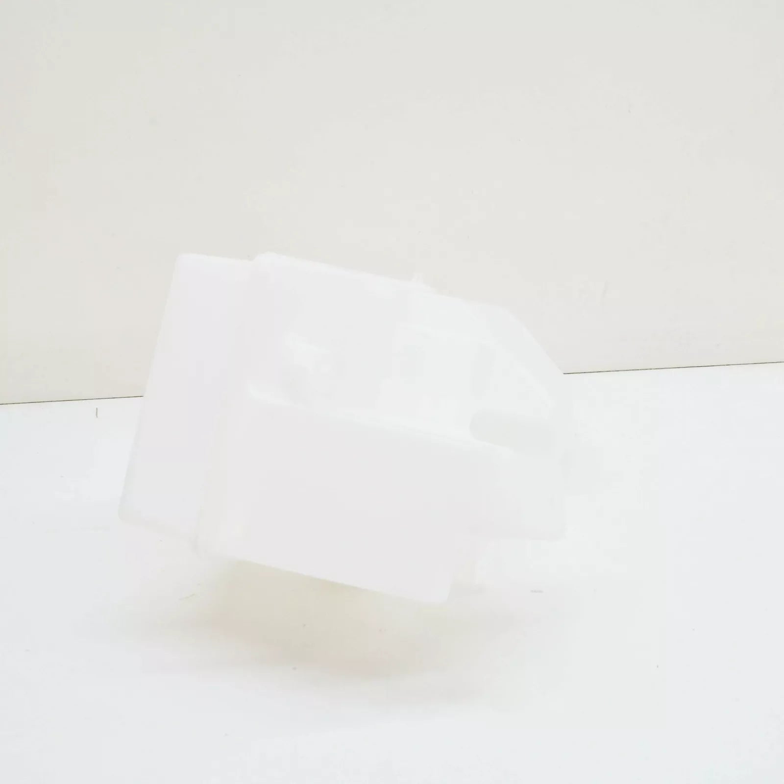 NEW VOLKSWAGEN TP T5 WINDSHIELD WASHER RESERVOIR FLUID TANK 7H0955453T