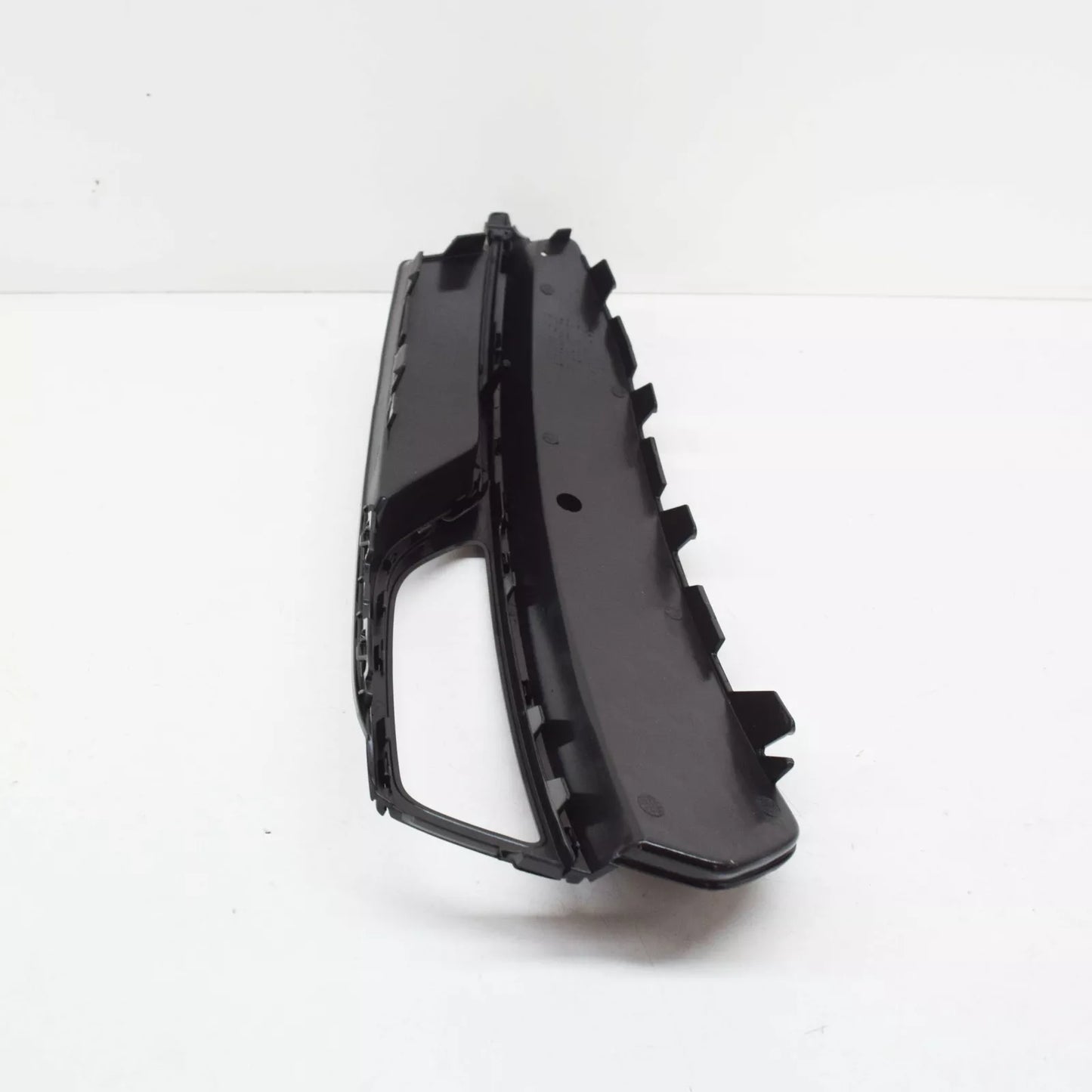 NEW AUDI A3 8PA FRONT BUMPER LEFT SIDE GRILLE 8V3807681G 9B9 2013