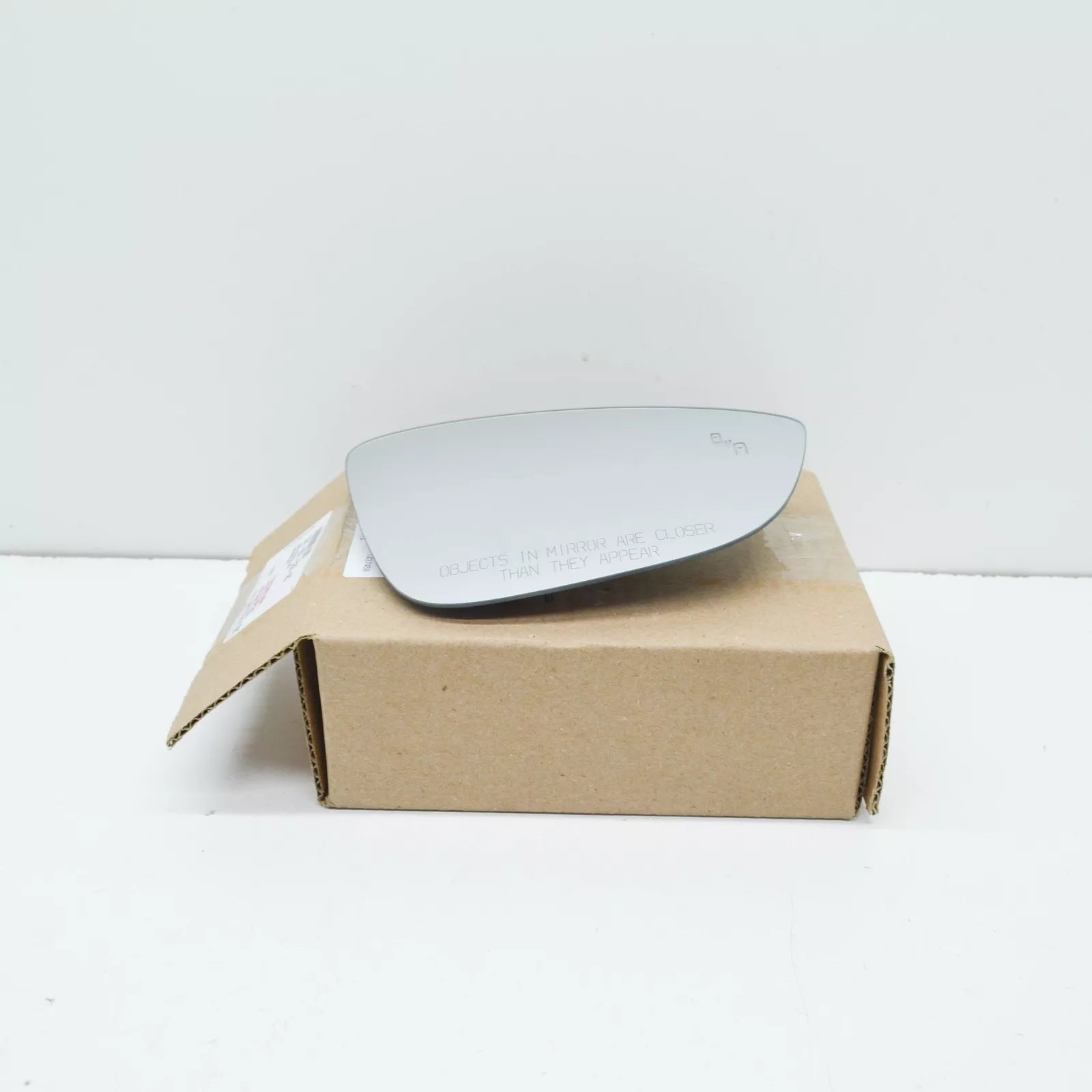 NEW VOLKSWAGEN PASSAT B8 FRONT RIGHT DOOR MIRROR GLASS 561857522AC ORIGINAL