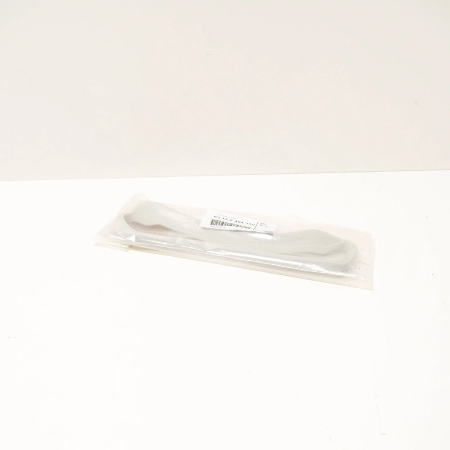 NEW BMW 1502 FRONT LEFT TURN INDICATOR GASKET 63138454110 ORIGINAL