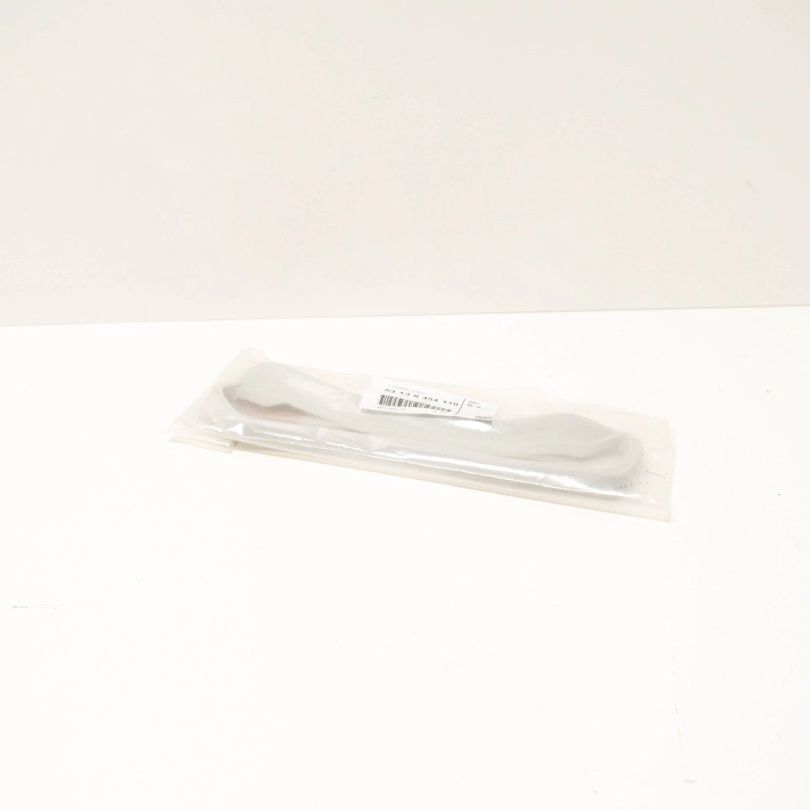 NEW BMW 1502 FRONT LEFT TURN INDICATOR GASKET 63138454110 ORIGINAL