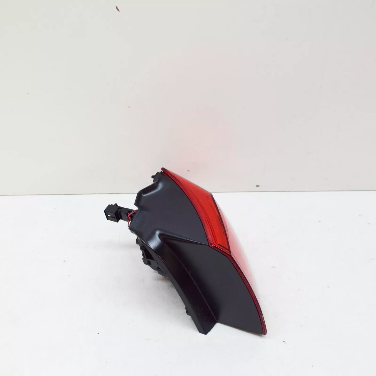 NEW VOLKSWAGEN GOLF MK7 REAR RIGHT TAILLIGHT 5G0945096M