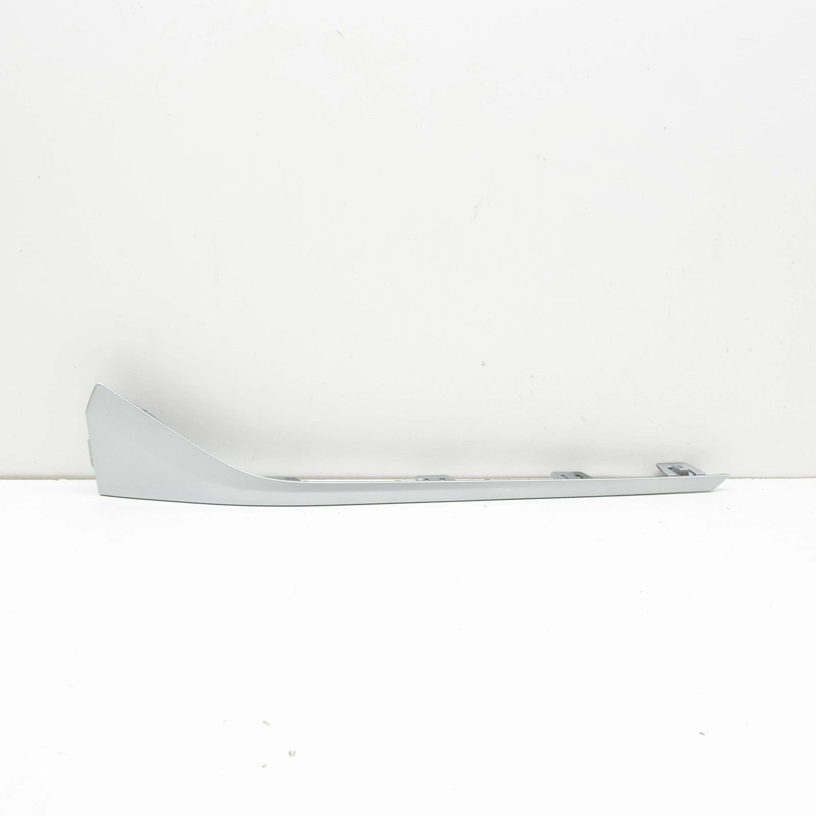 NEW BMW X1 F48 FRONT RIGHT GRILLE SIDE TRIM 7954258 51117954258 ORIGINAL