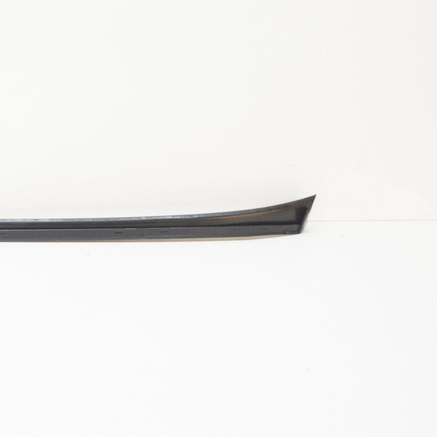 NEW AUDI Q5 8R FRONT WINDSHIELD LEFT WATER DEFLECTOR 8R0854327A01C ORIGINAL