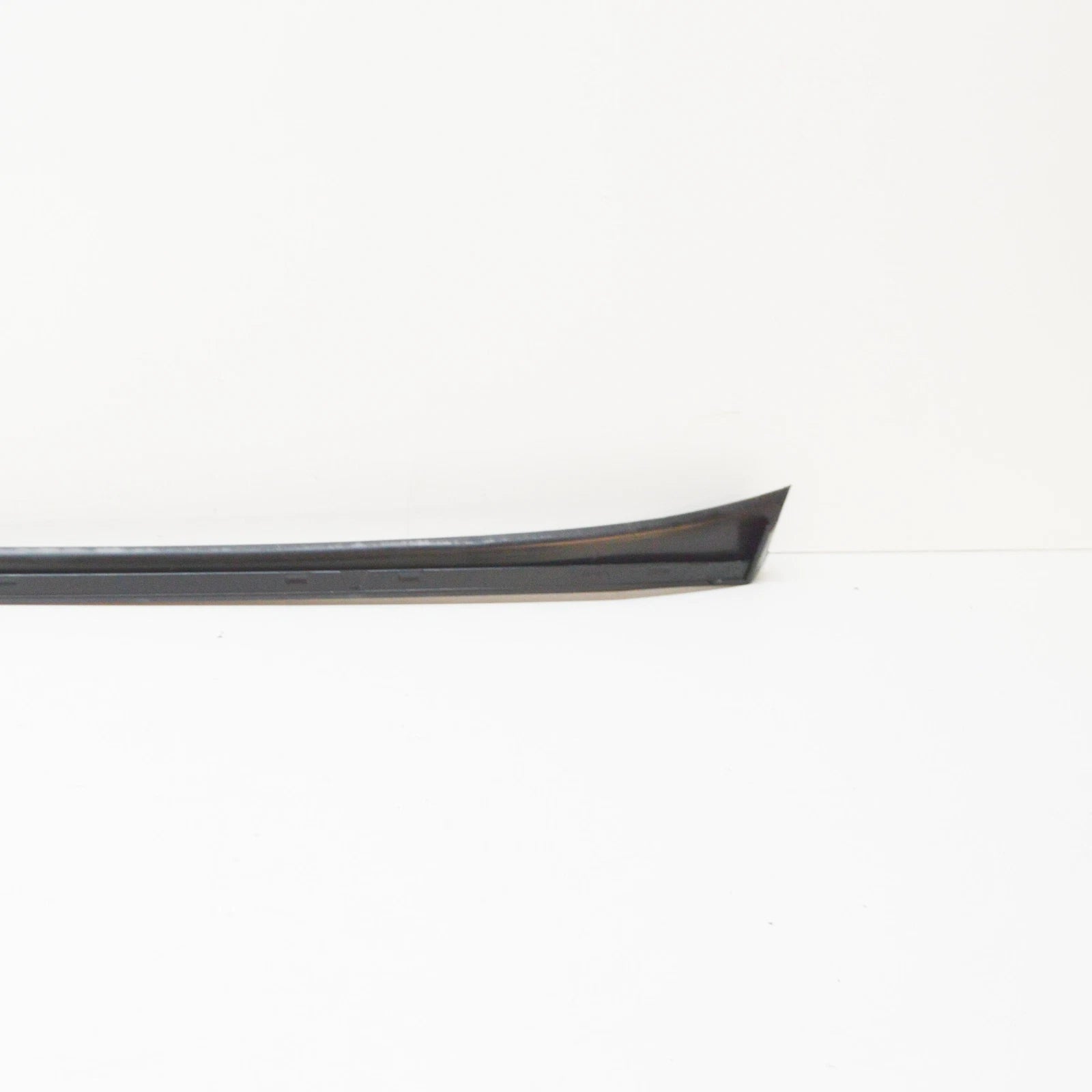 NEW AUDI Q5 8R FRONT WINDSHIELD LEFT WATER DEFLECTOR 8R0854327A01C ORIGINAL