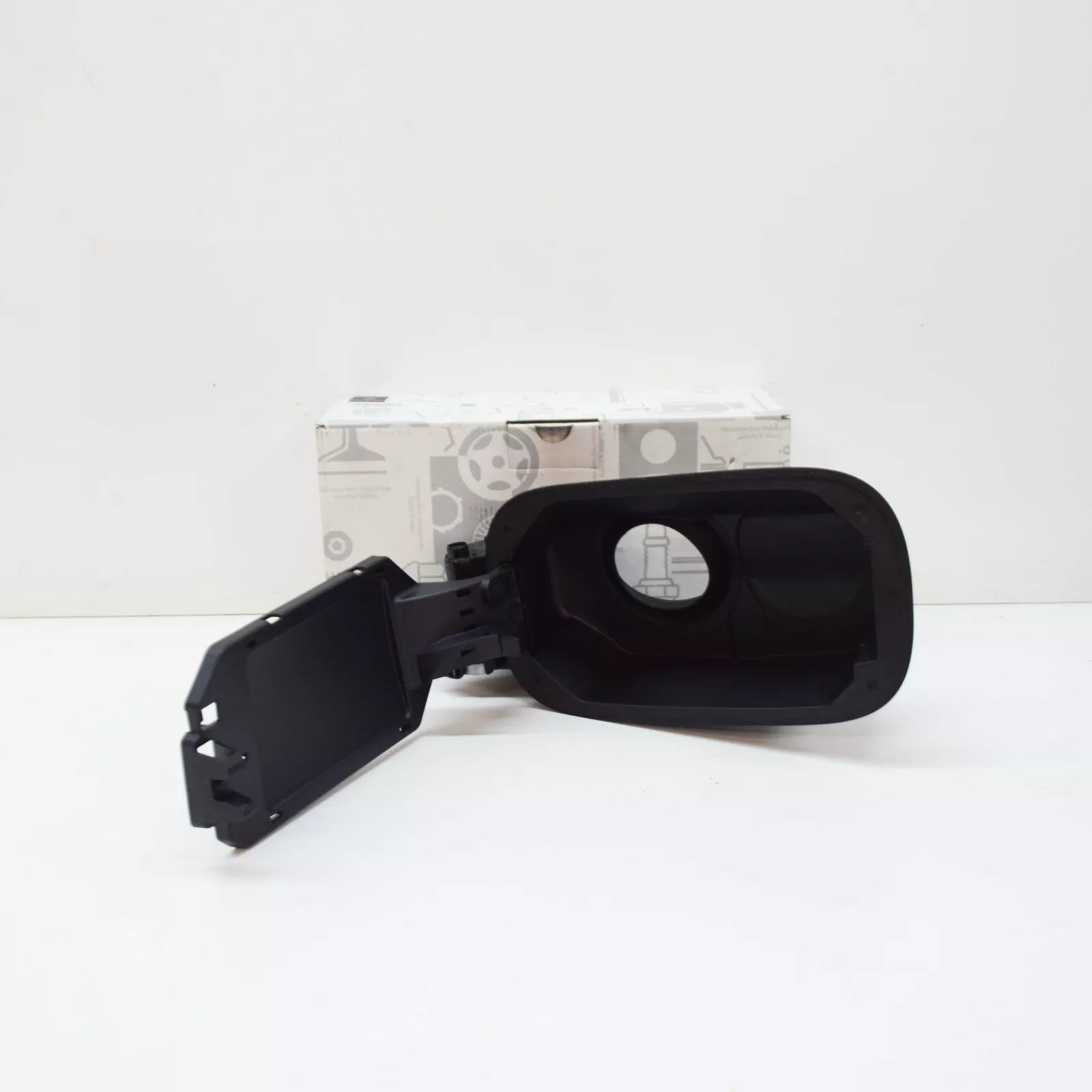 NEW MERCEDES-BENZ GLC C253 REAR FUEL FILLER RECESS A2536305602